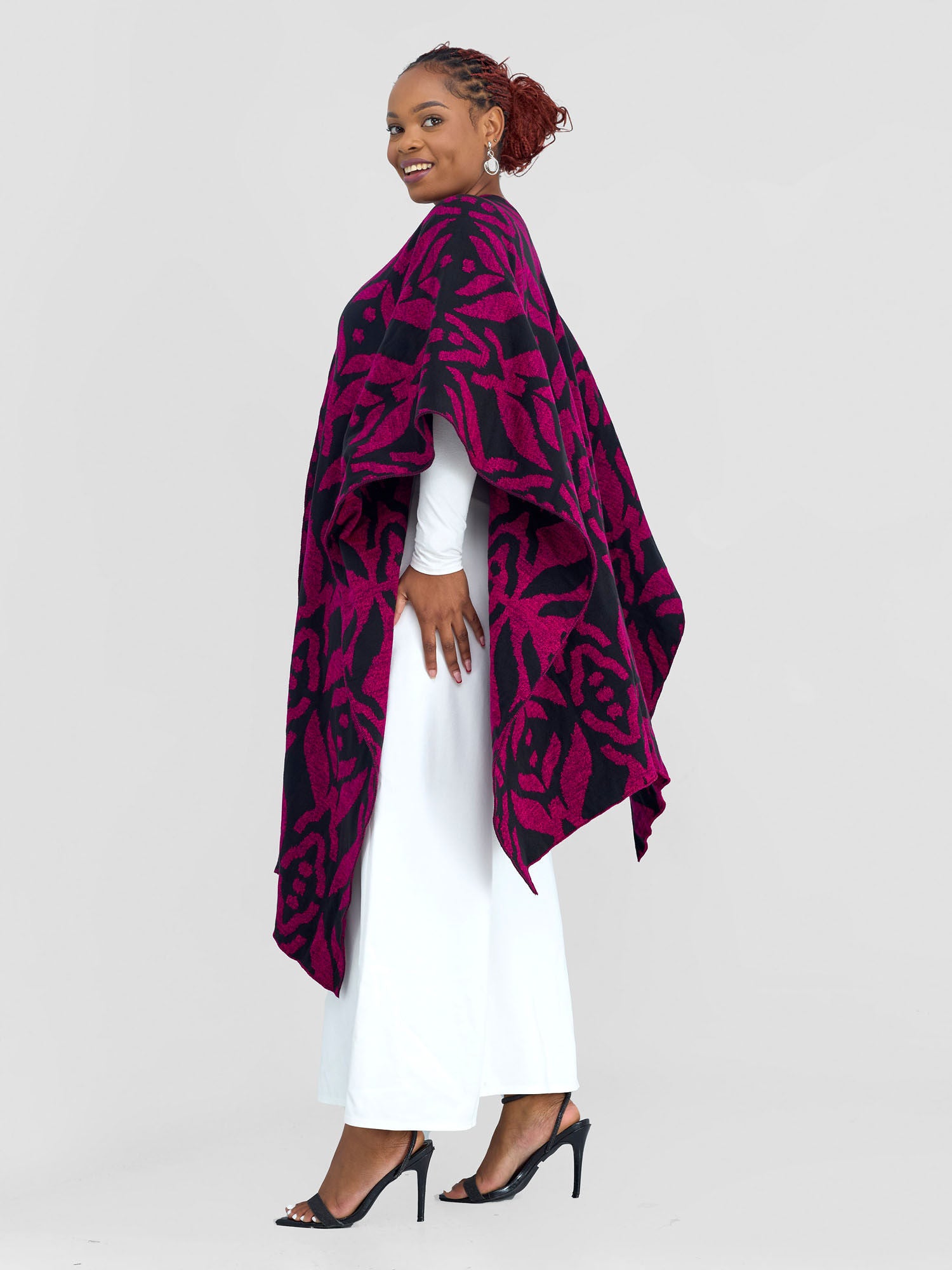 Vivo Reversible Poncho without Fringes - Black / Pink Ukwi Print
