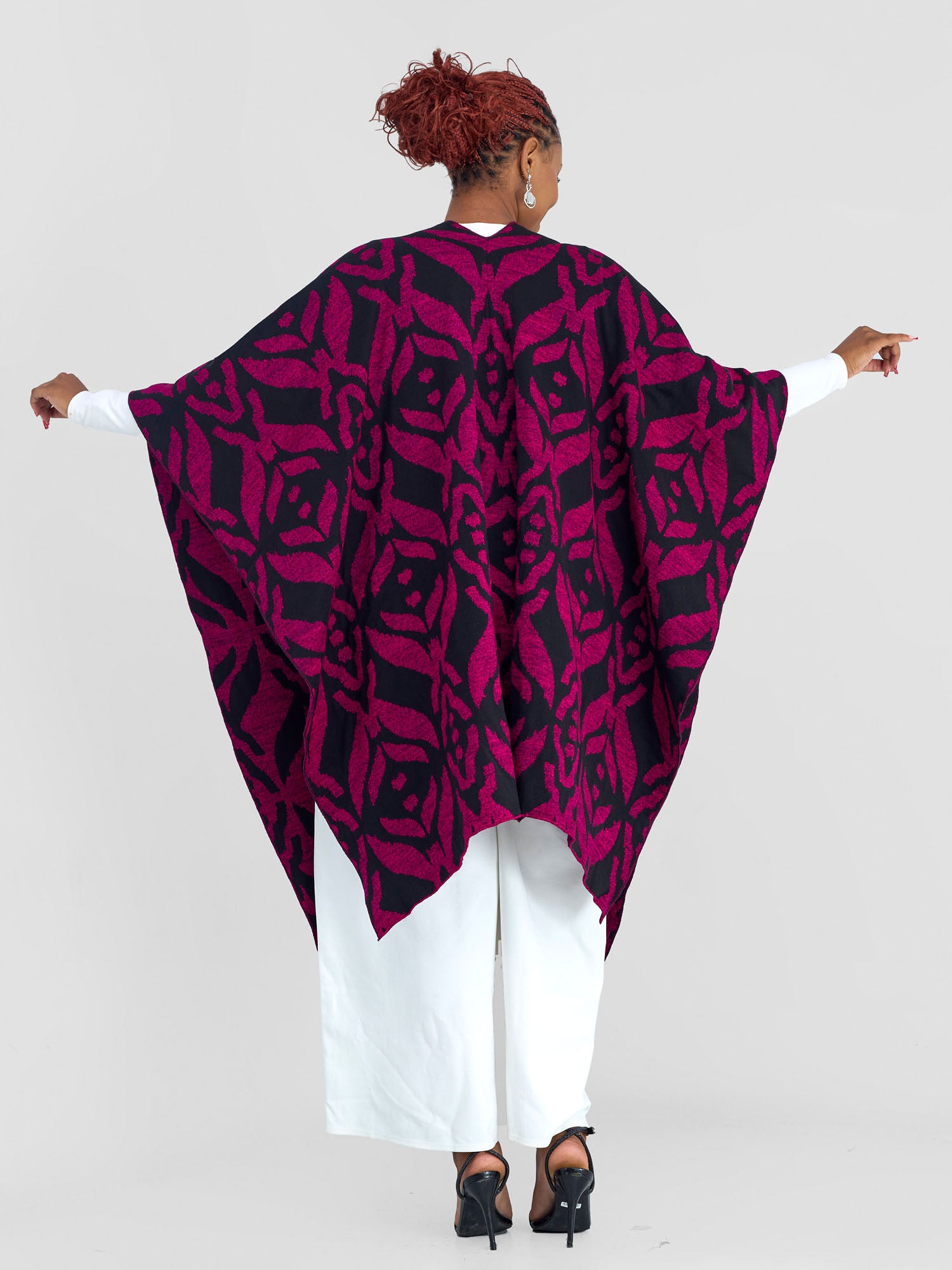 Vivo Reversible Poncho without Fringes - Black / Pink Ukwi Print