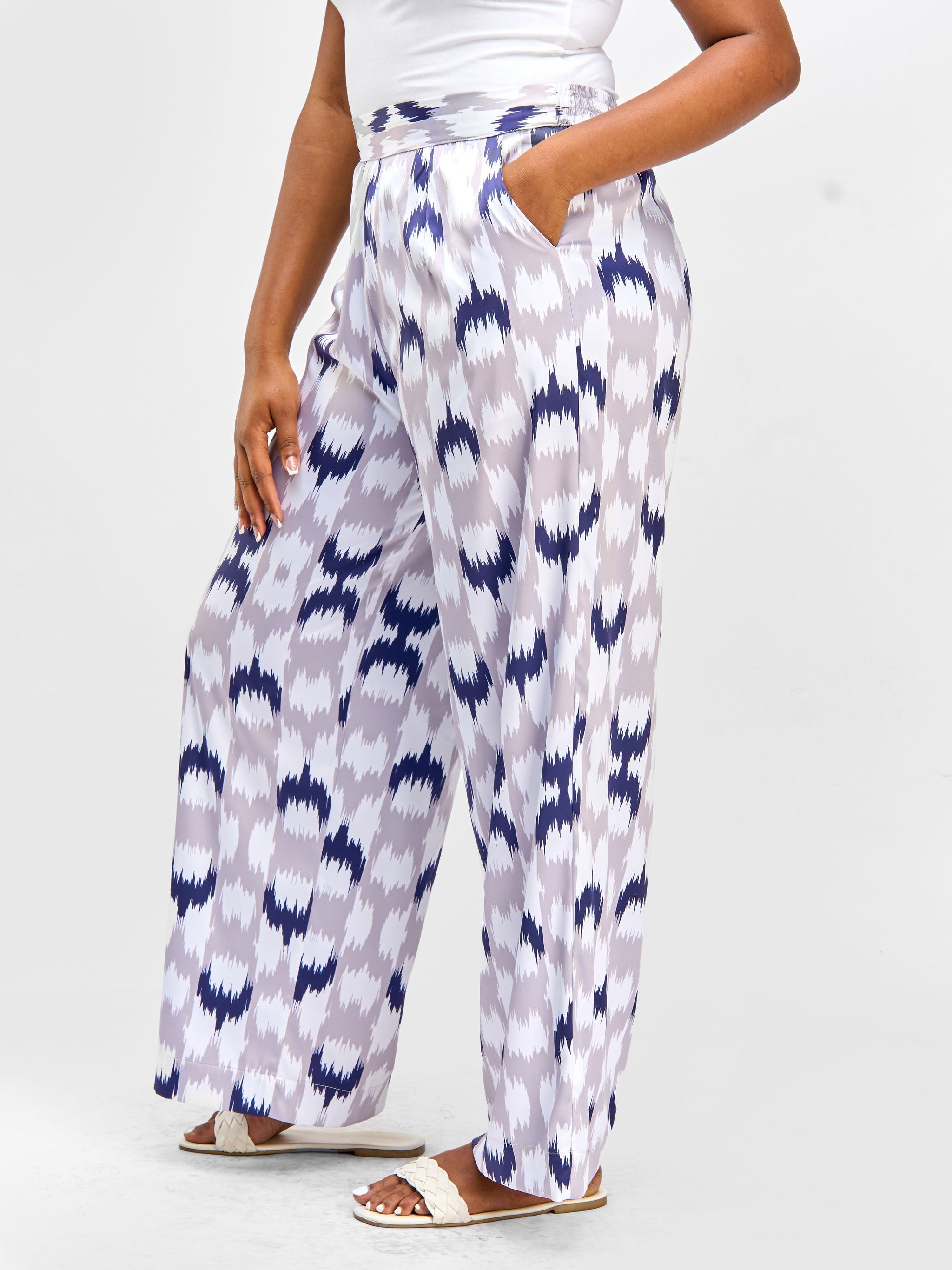 Vivo Nimali Satin Wide-Leg Pants - Wingu