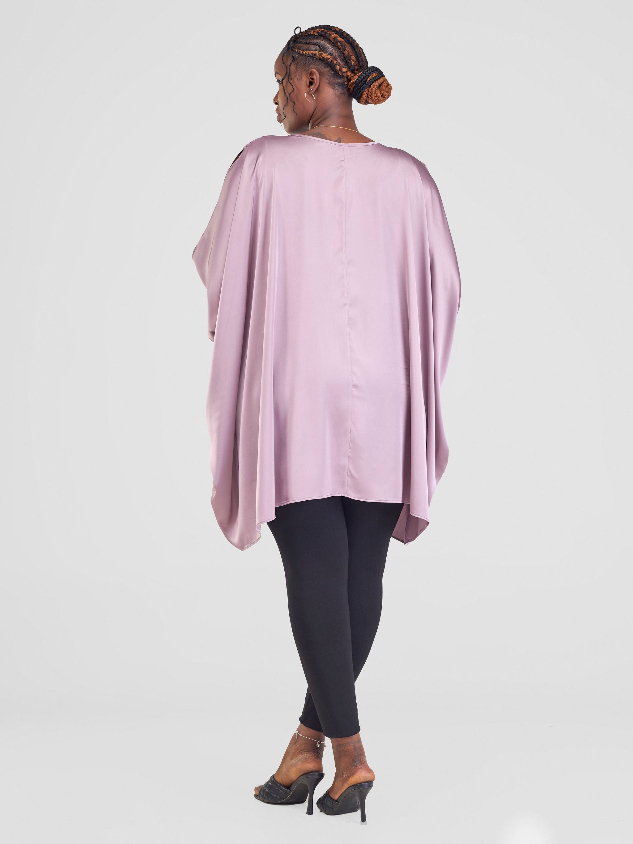 Vivo Lani Wide Short Top - Light Purple