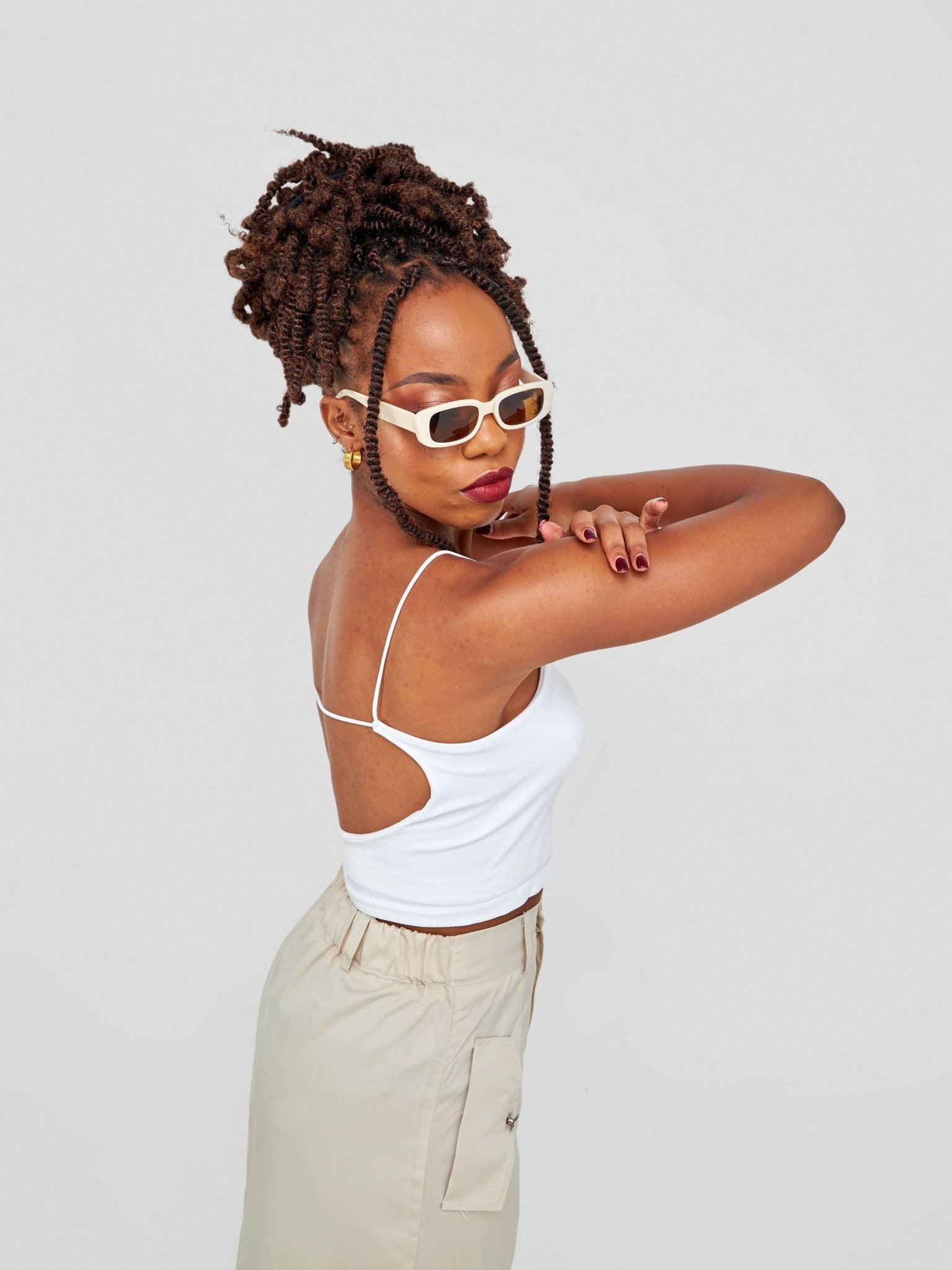 Lola Sleeveless Spaghetti Strap Crop Top With Open Back - White - Shopzetu