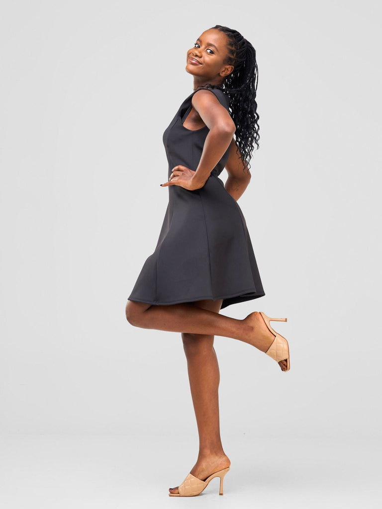 Zoya Sitawi A-line Mini Dress - Black - Shopzetu