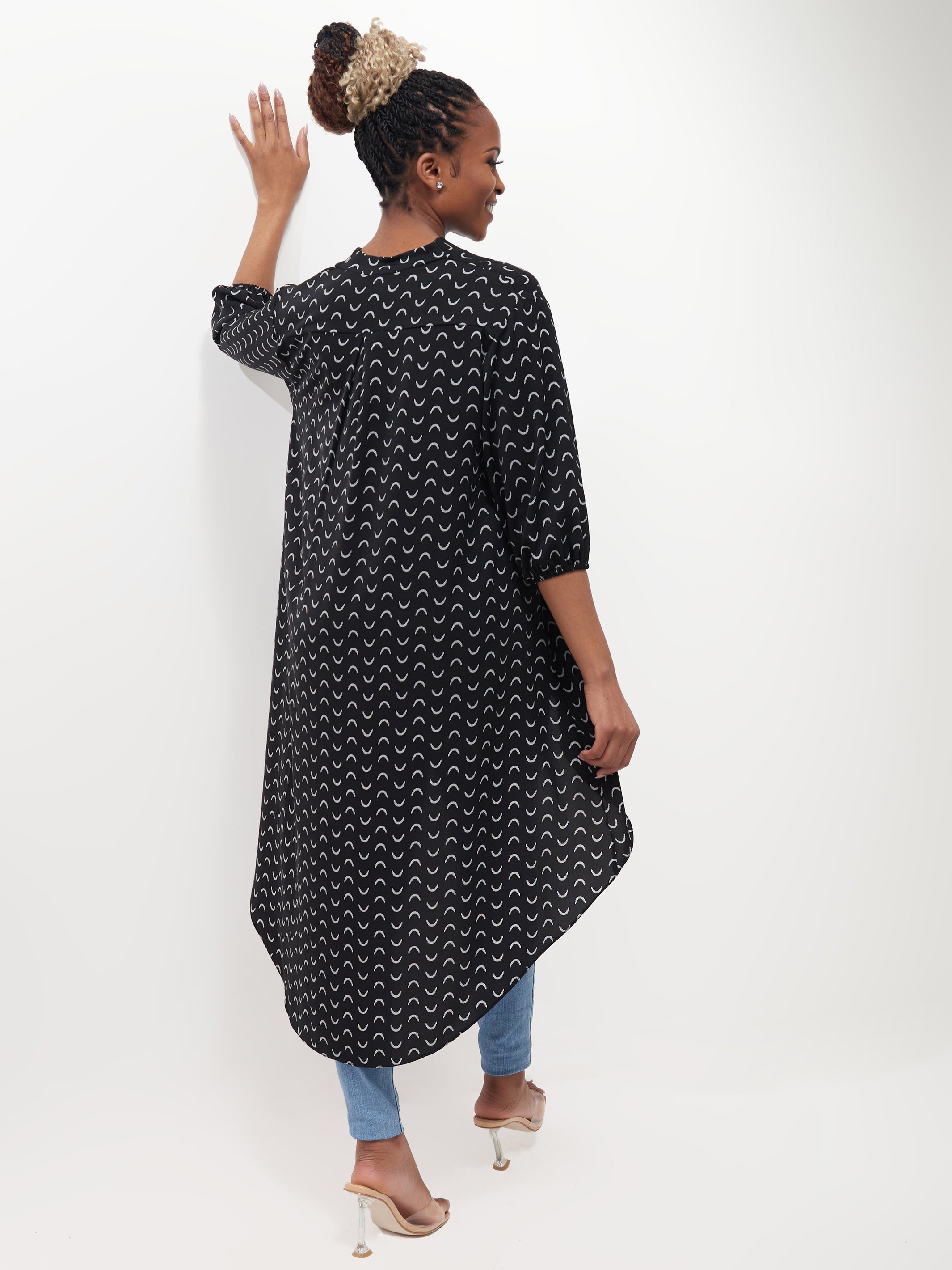 Vivo Dua High Low Top - Black / White Moon Print