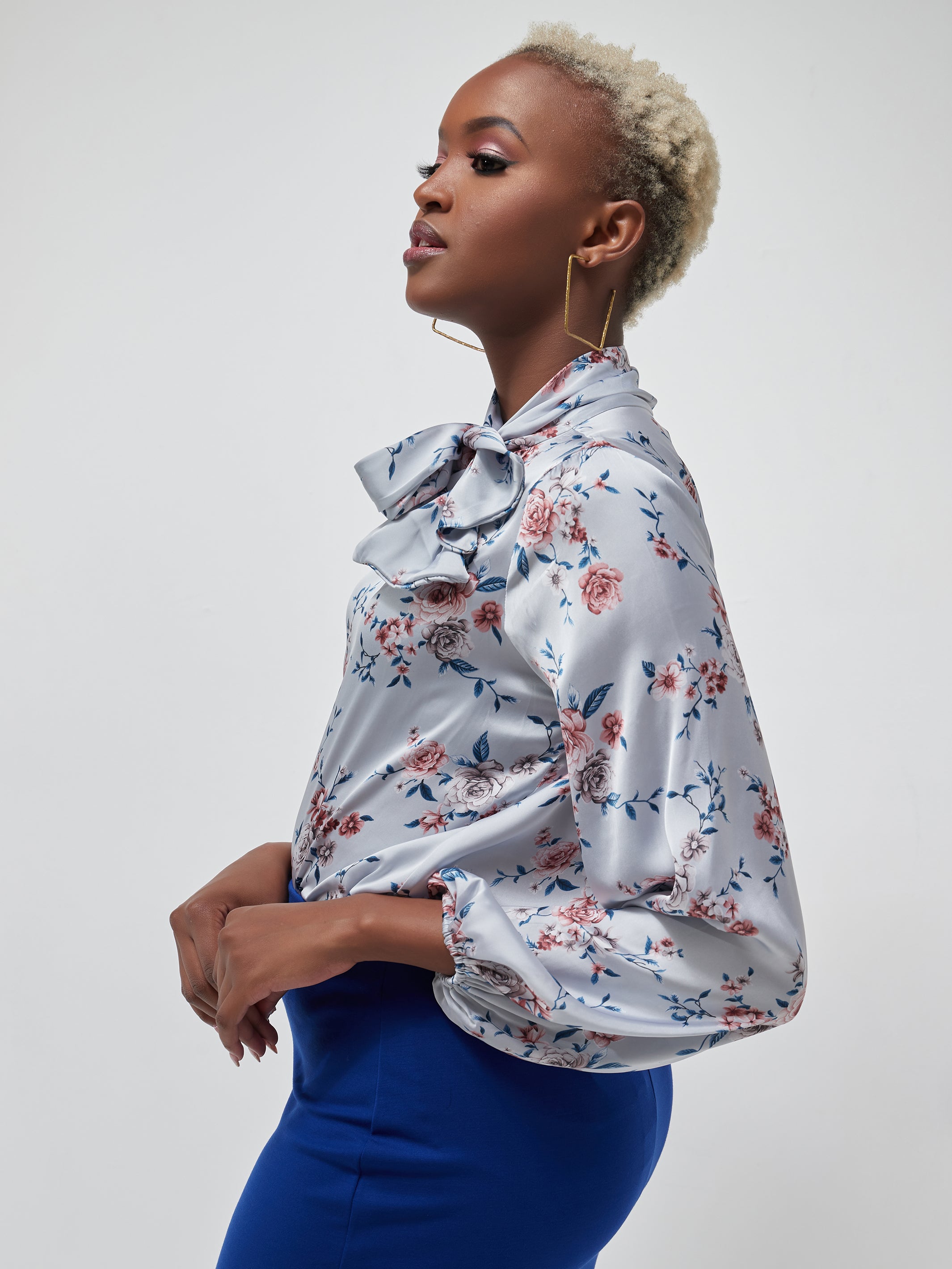 Vivo Bissa Bishop Long Sleeved Top - Light Blue / Pink Print