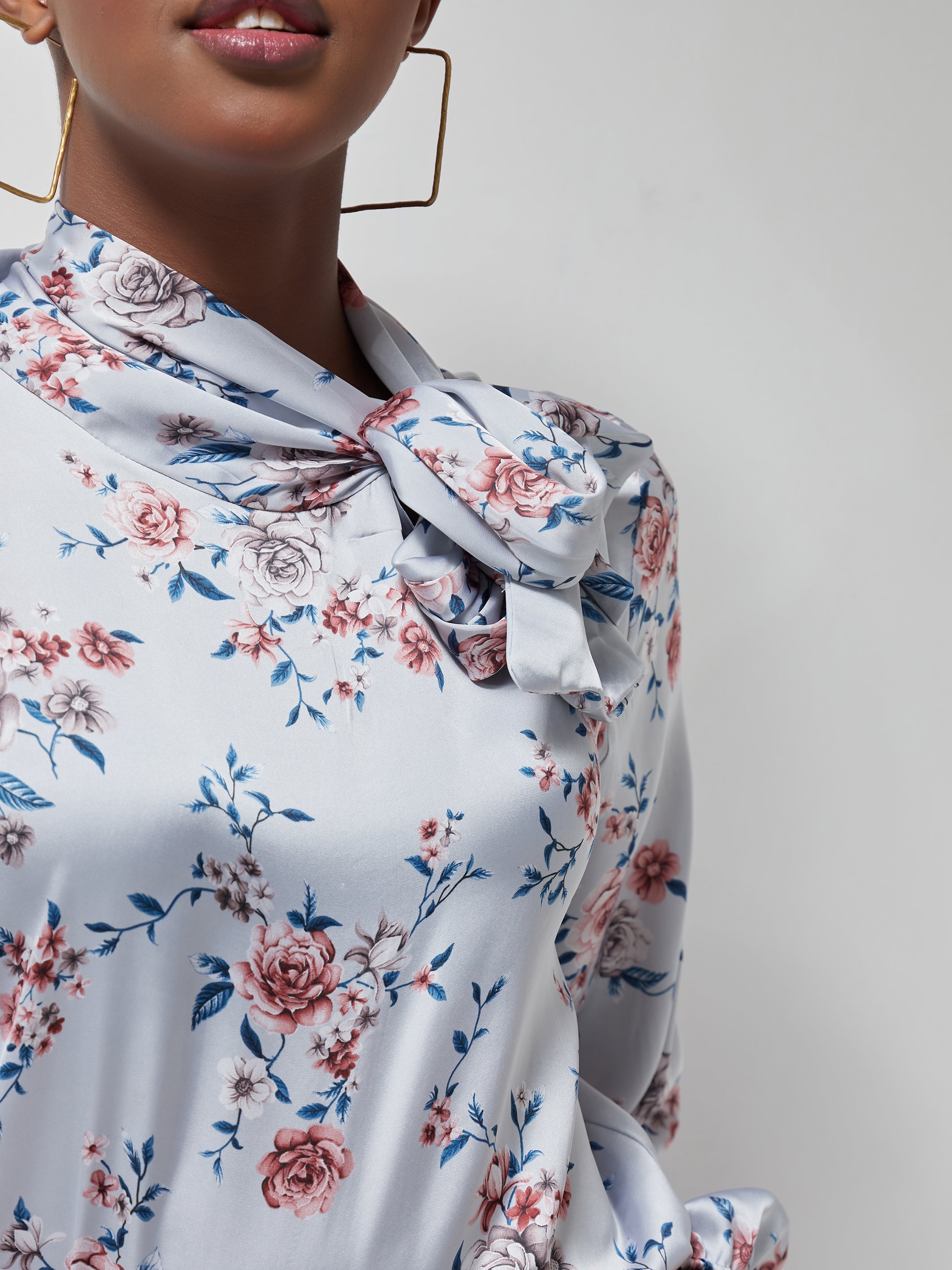 Vivo Bissa Bishop Long Sleeved Top - Light Blue / Pink Print