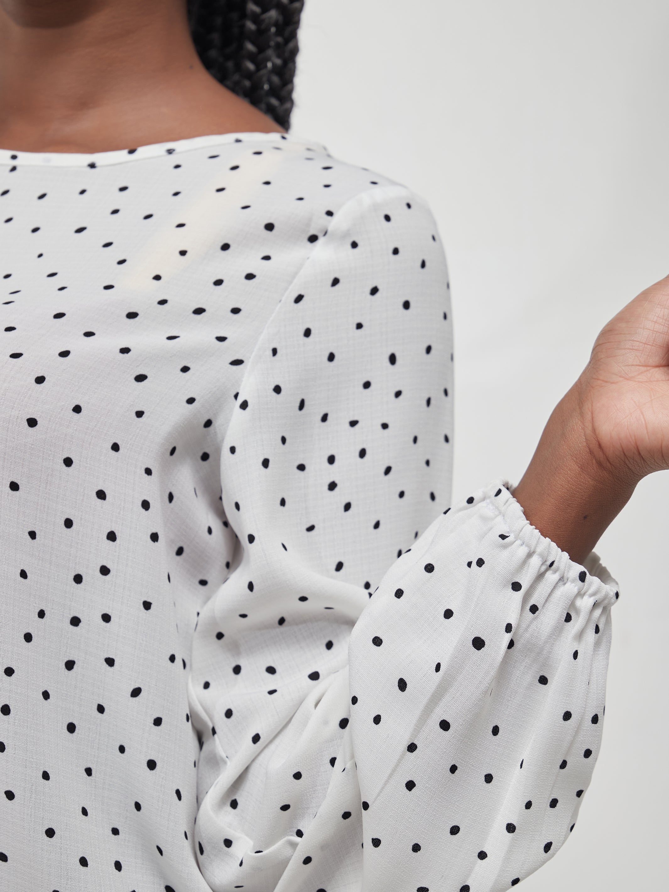 Vivo Basic Long Sleeved Bishop Top - White / Black Polka