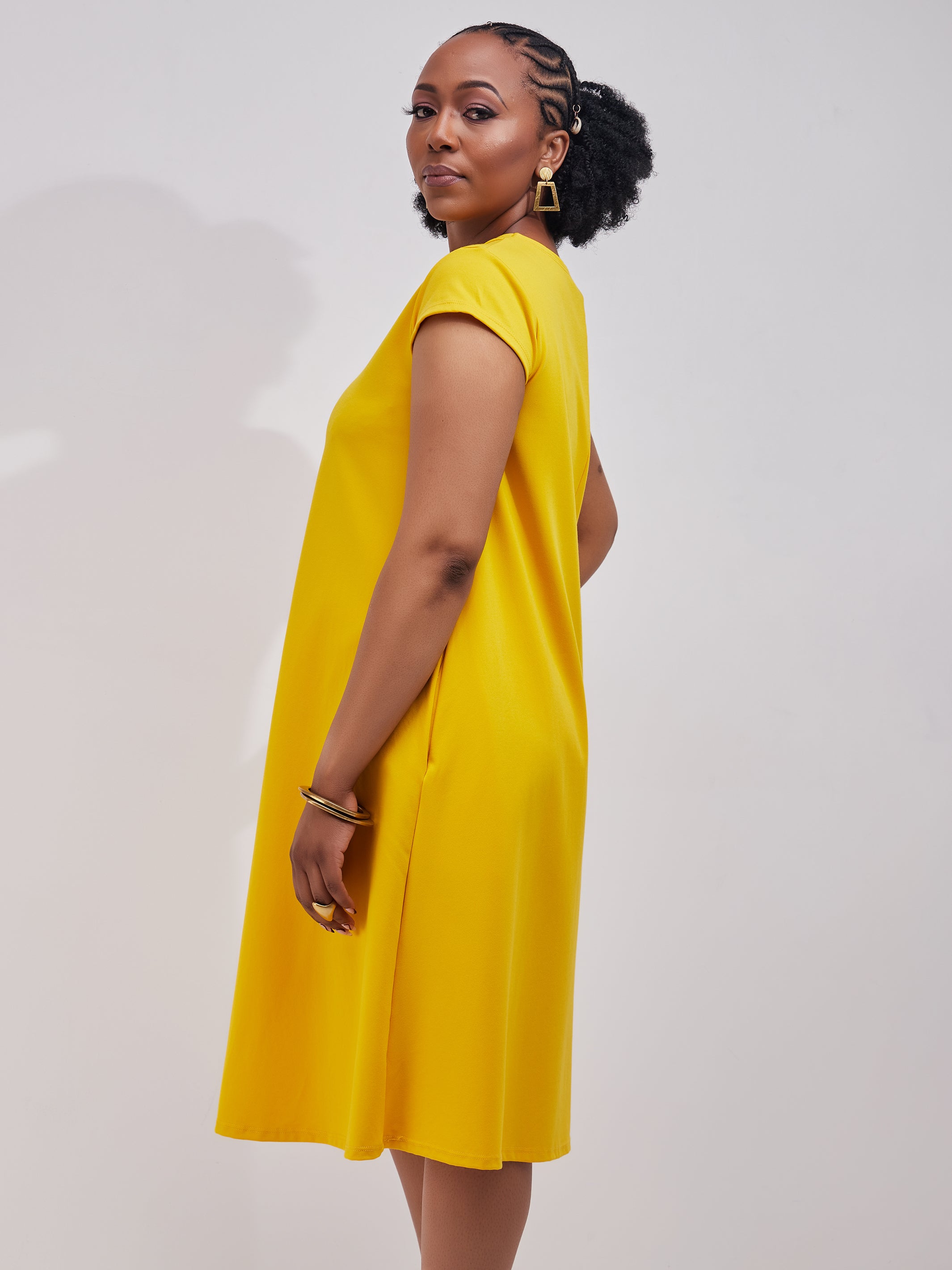 Vivo Sierra Tent Knee Length Dress - Mustard