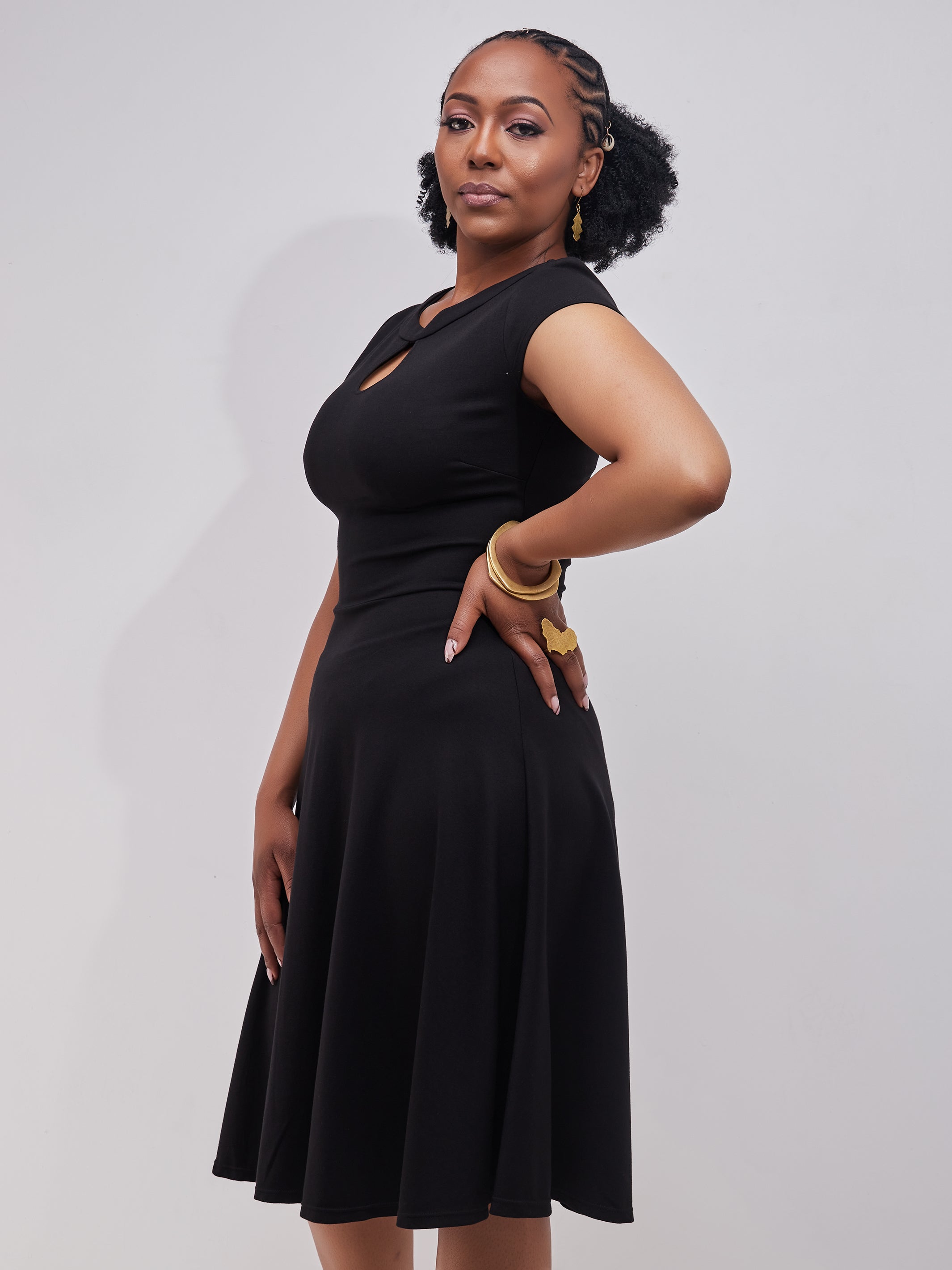Vivo Sierra Cap Sleeve Circular Dress - Black
