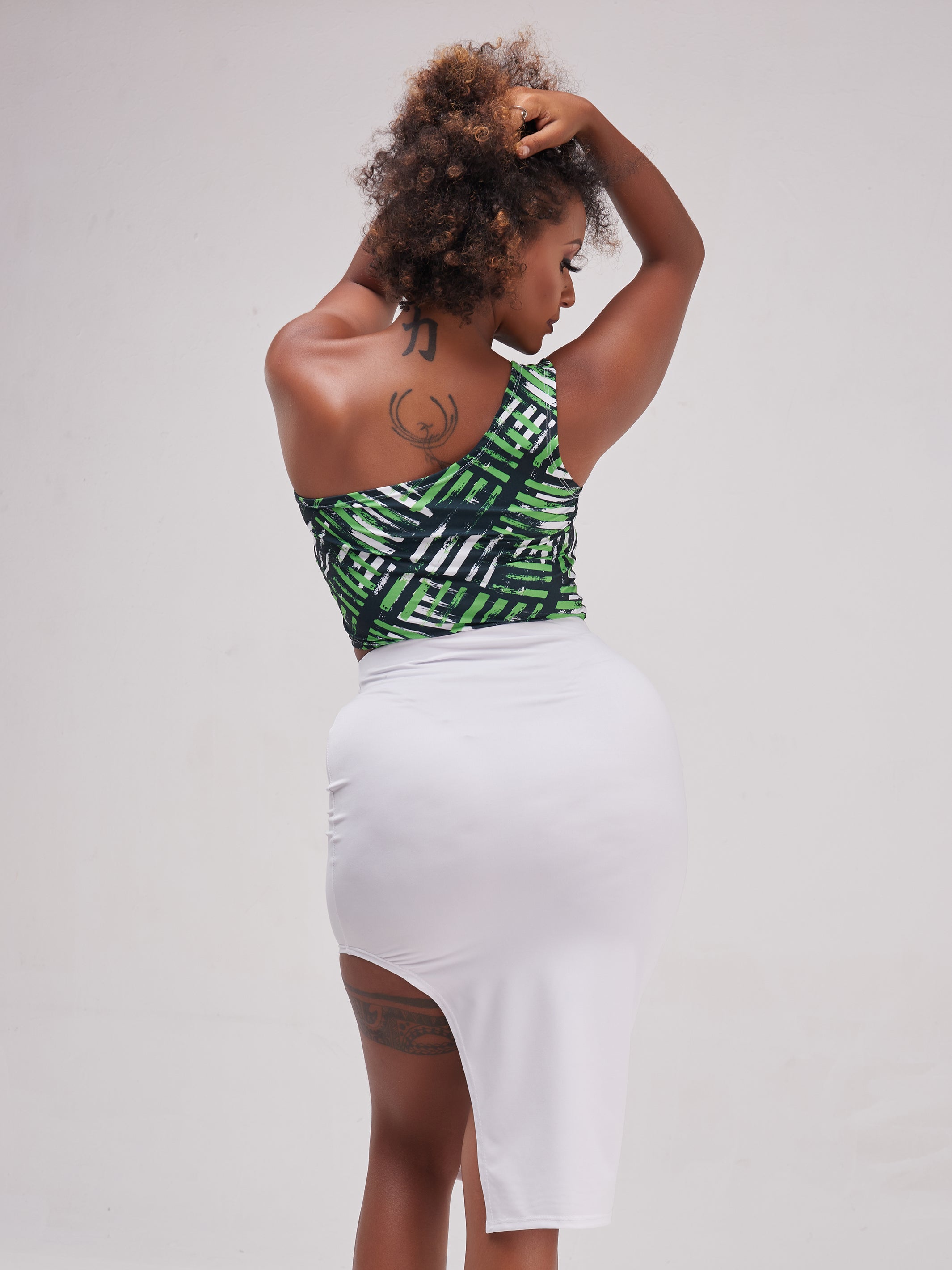 Zoya Essentials Side Cut Midi Skirt - White