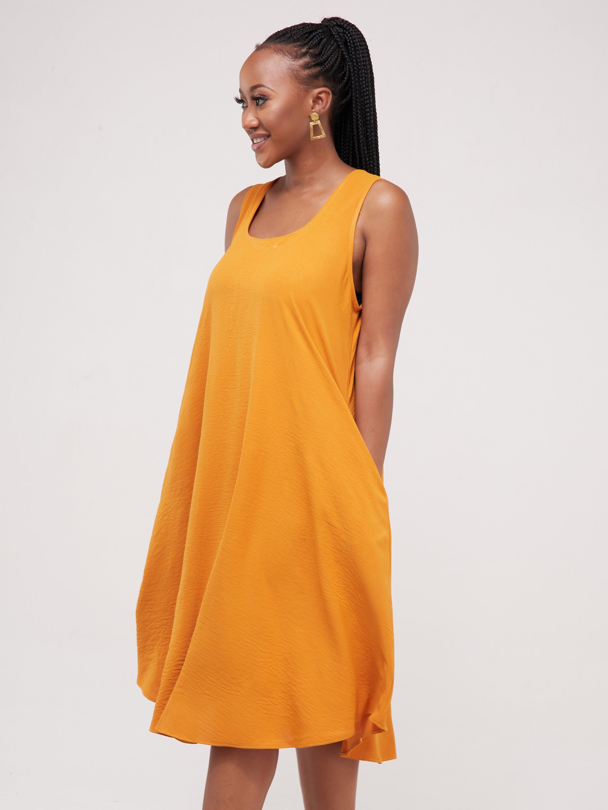 Vivo Dayo Sleeveless Knee Length Dress - Mustard