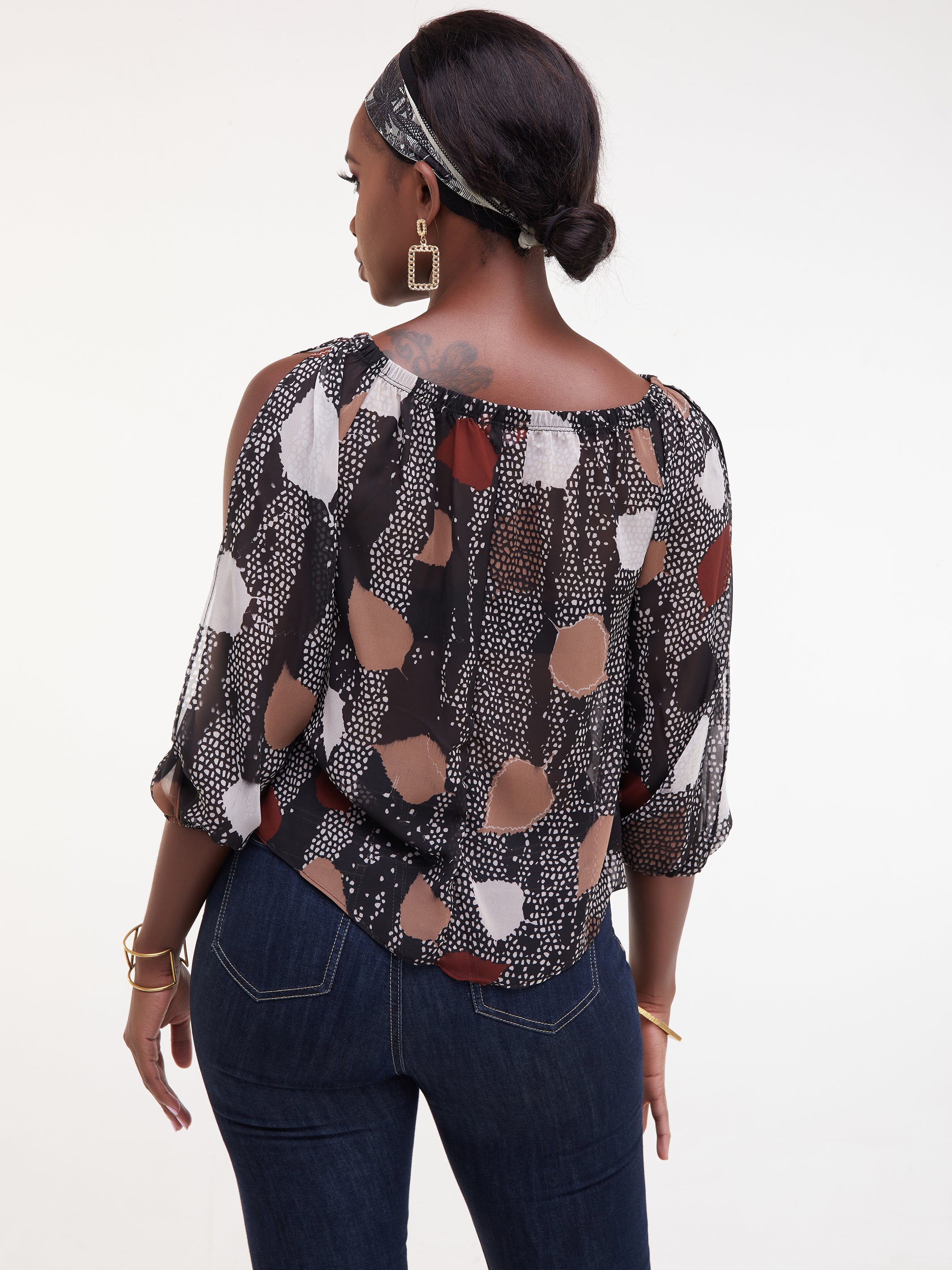 Vivo Sana Off shoulder Top - Black / Brown Print