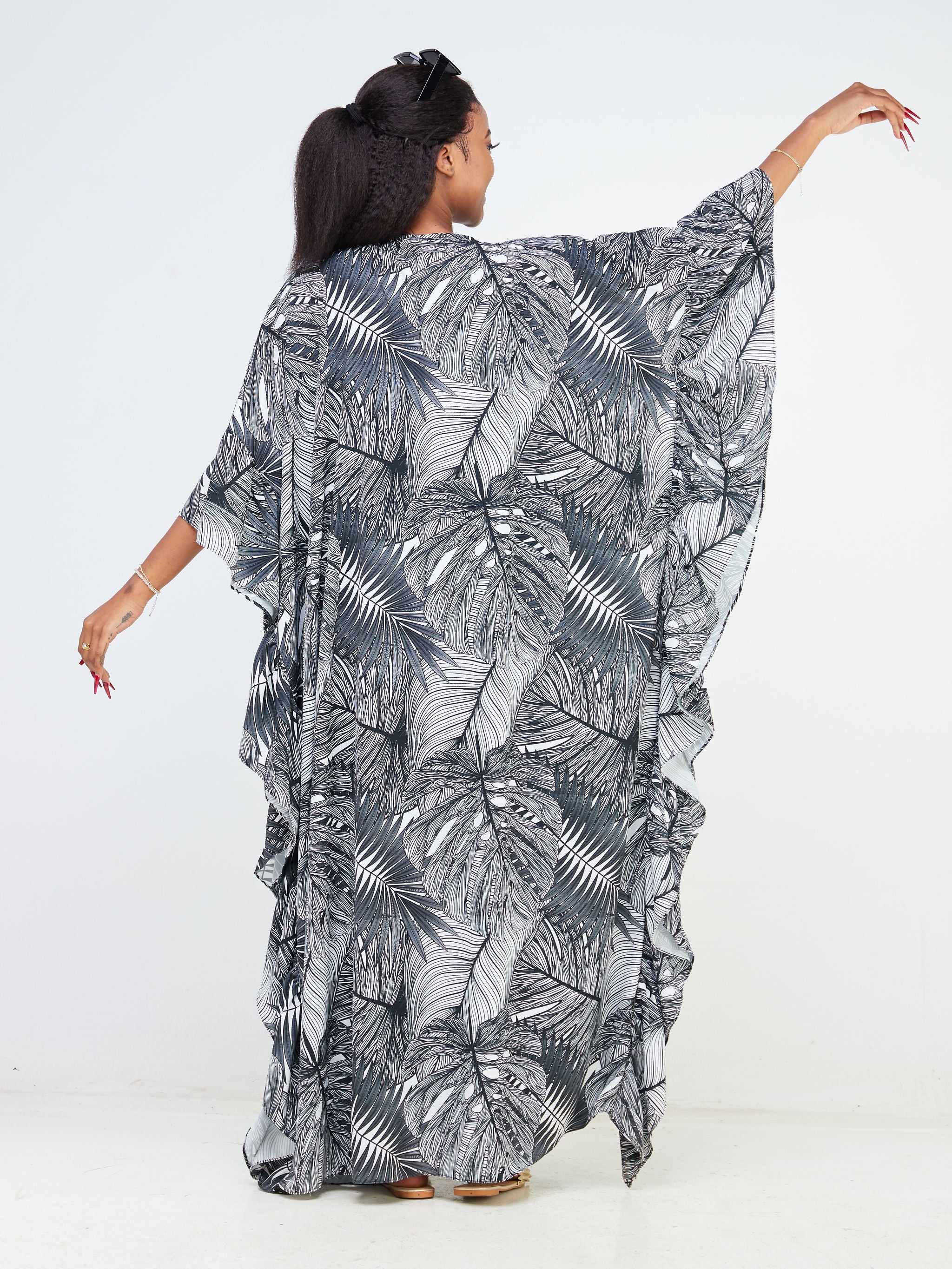 Vivo Malindi Buttoned Kaftan (JK) - White / Black Tropical Floral Print