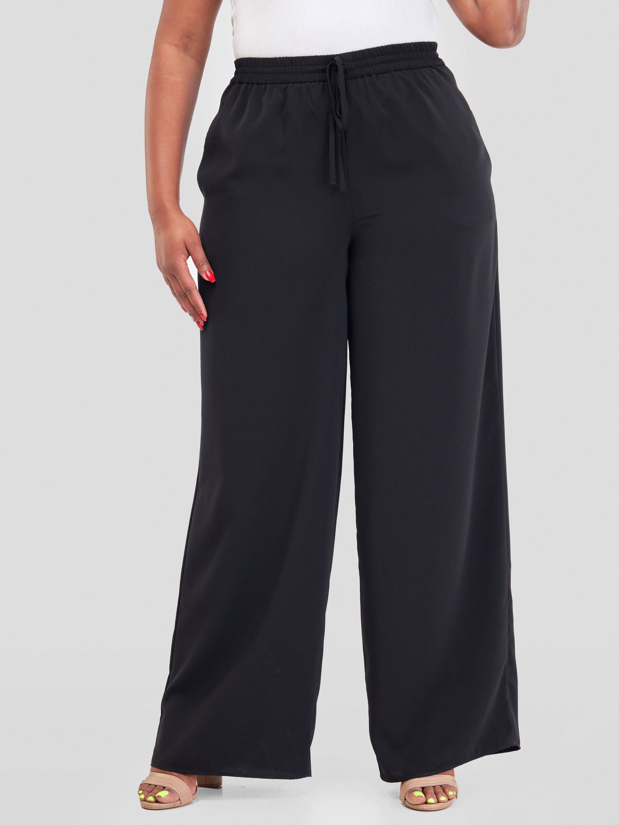 Vivo Wastani  Drawstring Pants - Black