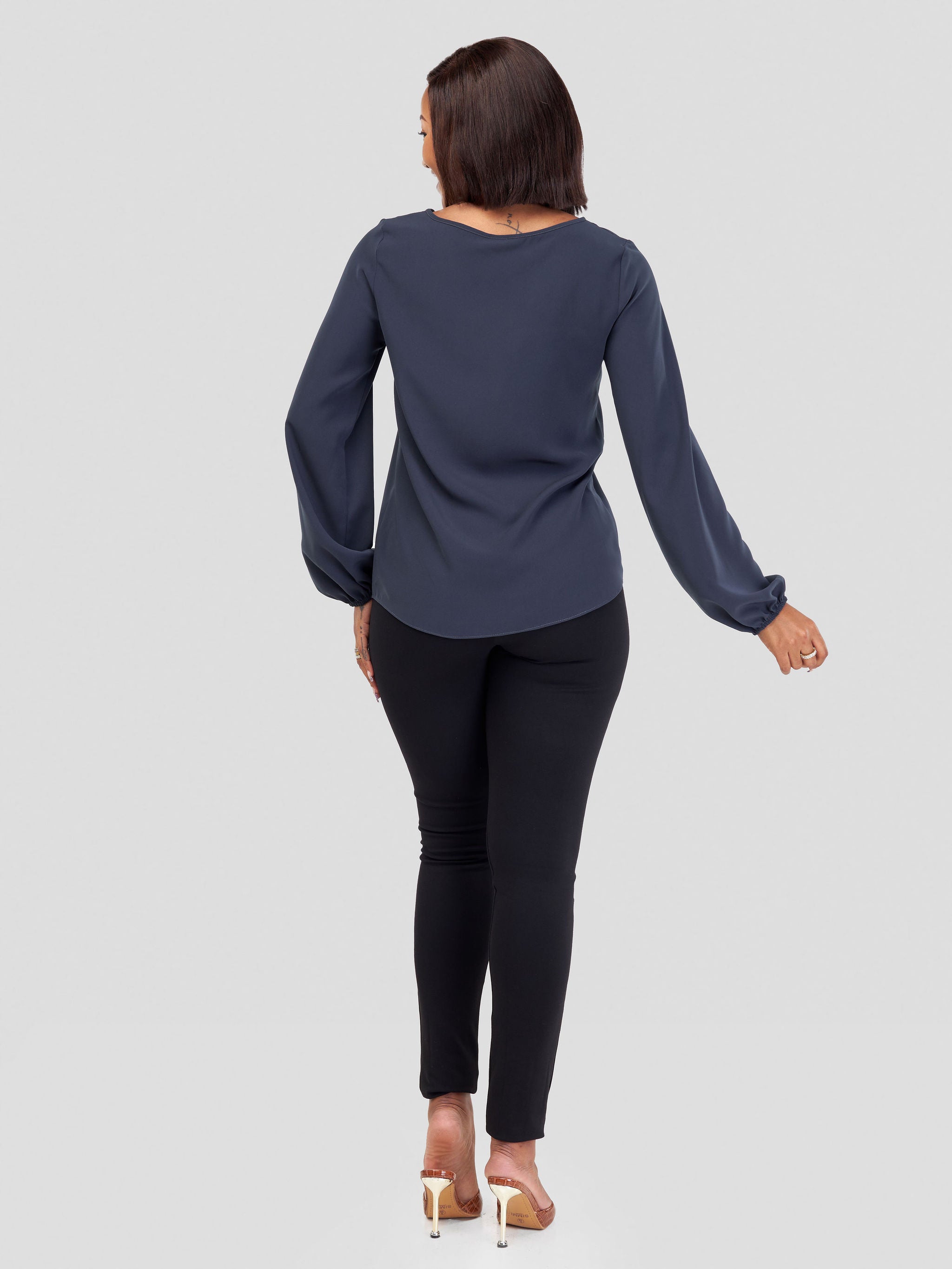 Vivo Basic Long Sleeved Bishop Top - Dark Grey