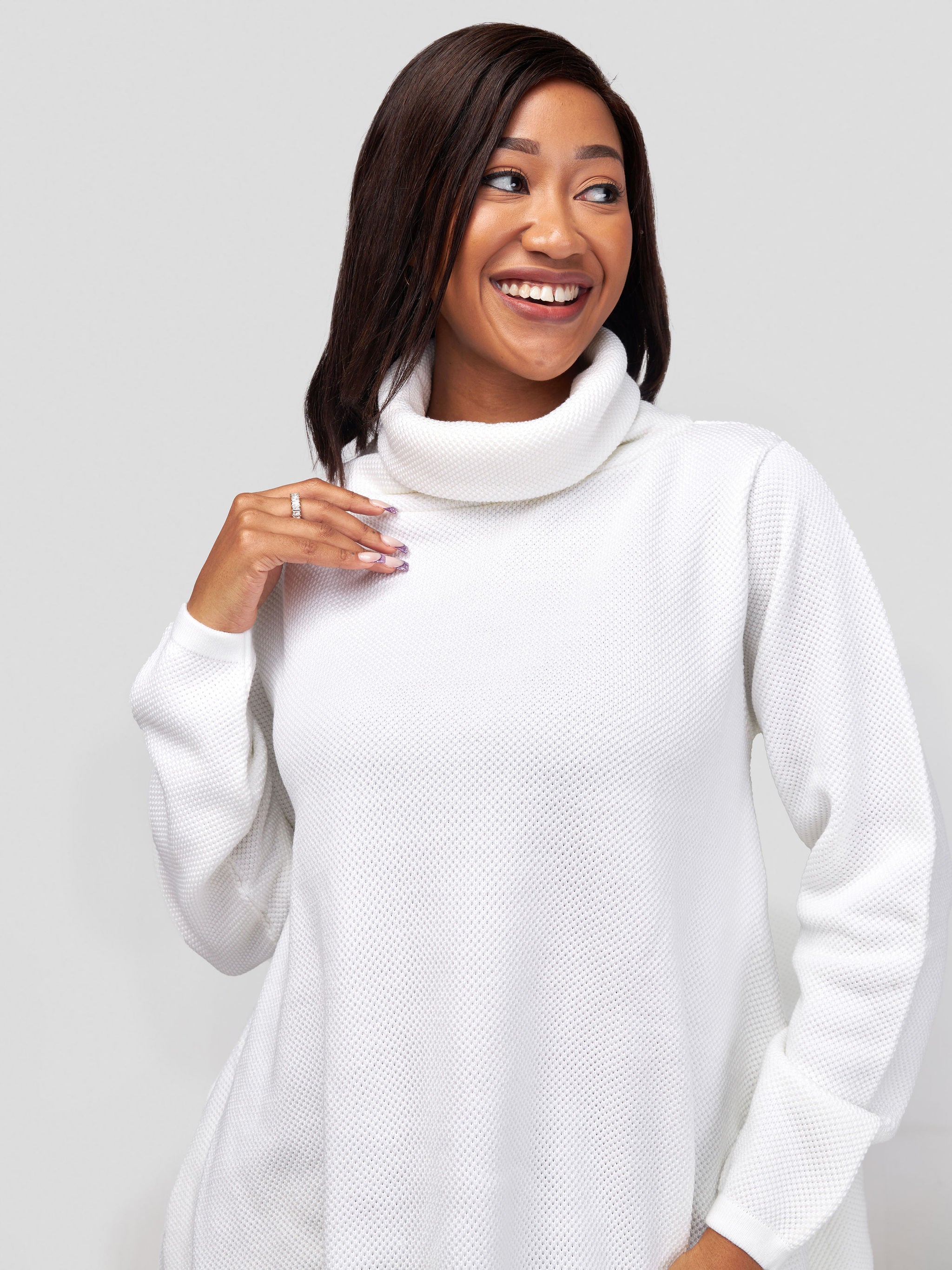 Vivo Cowl Neck Knit Sweater - White