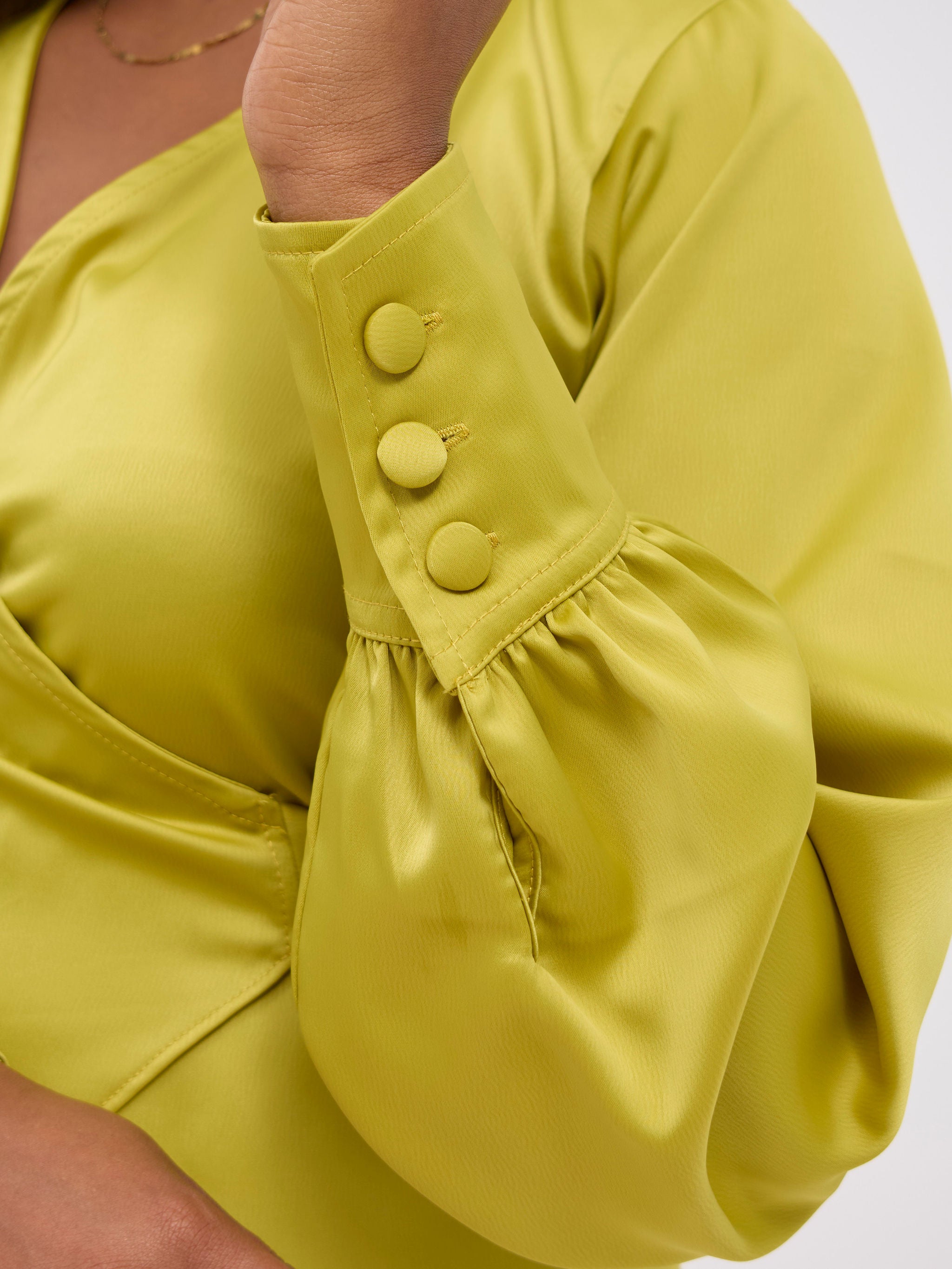 Vivo Merika Satin Wrap Top - Lime