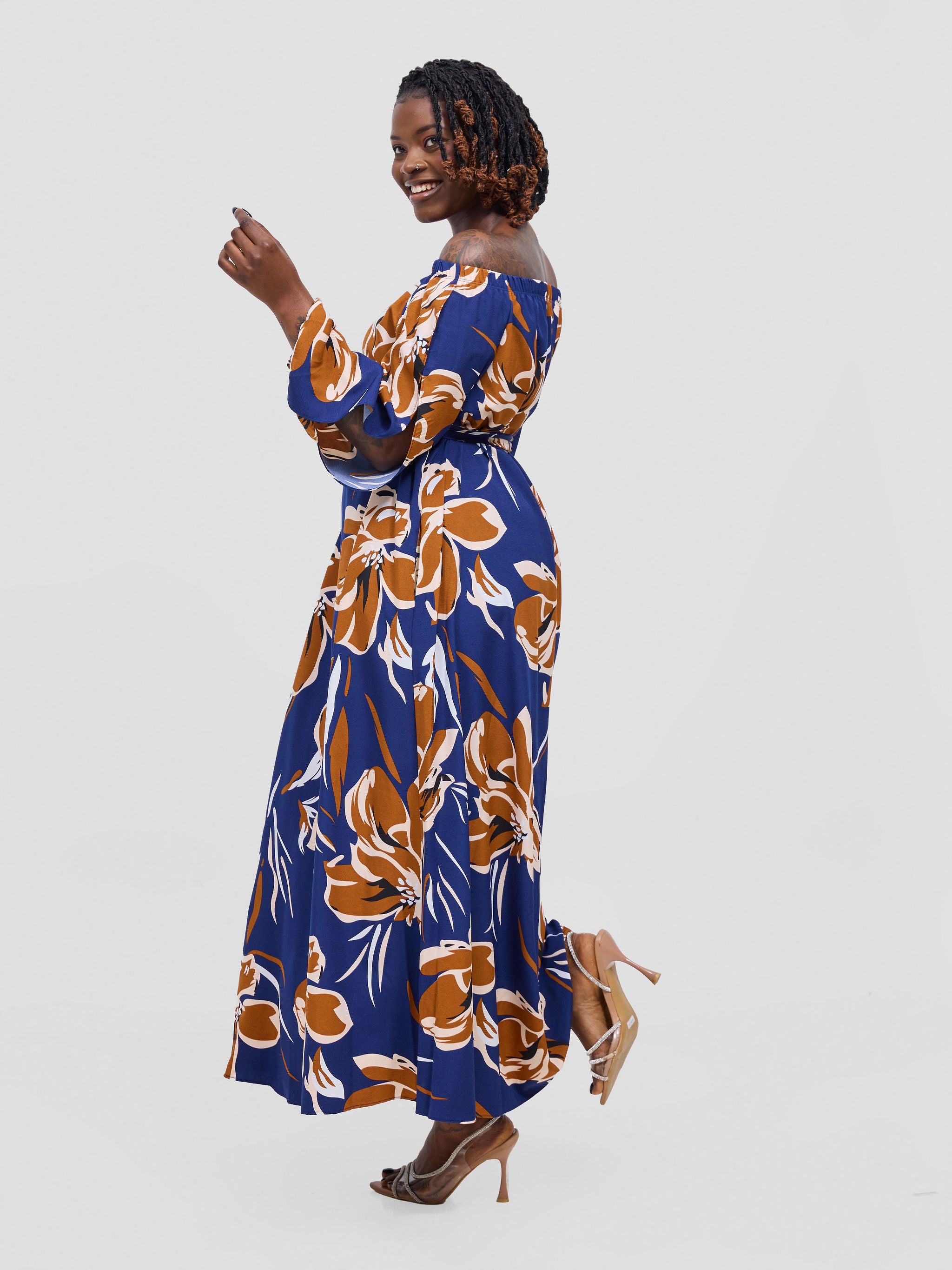 Vivo Yumi Off Shoulder Maxi Dress - Brown / Navy Kigali Print