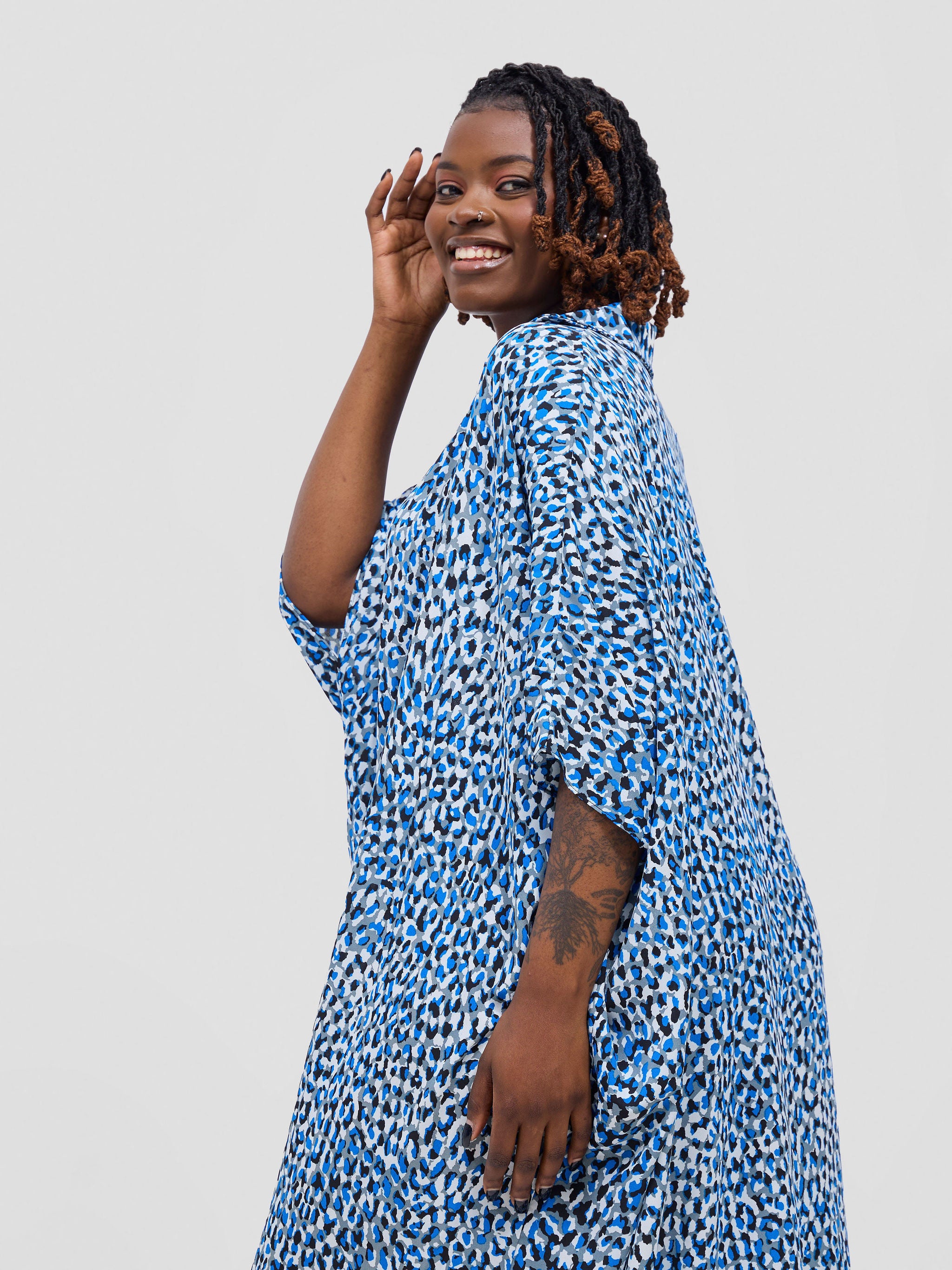Vivo Muna Oversized Maxi Shirt Dress - Blue / White Berek Print