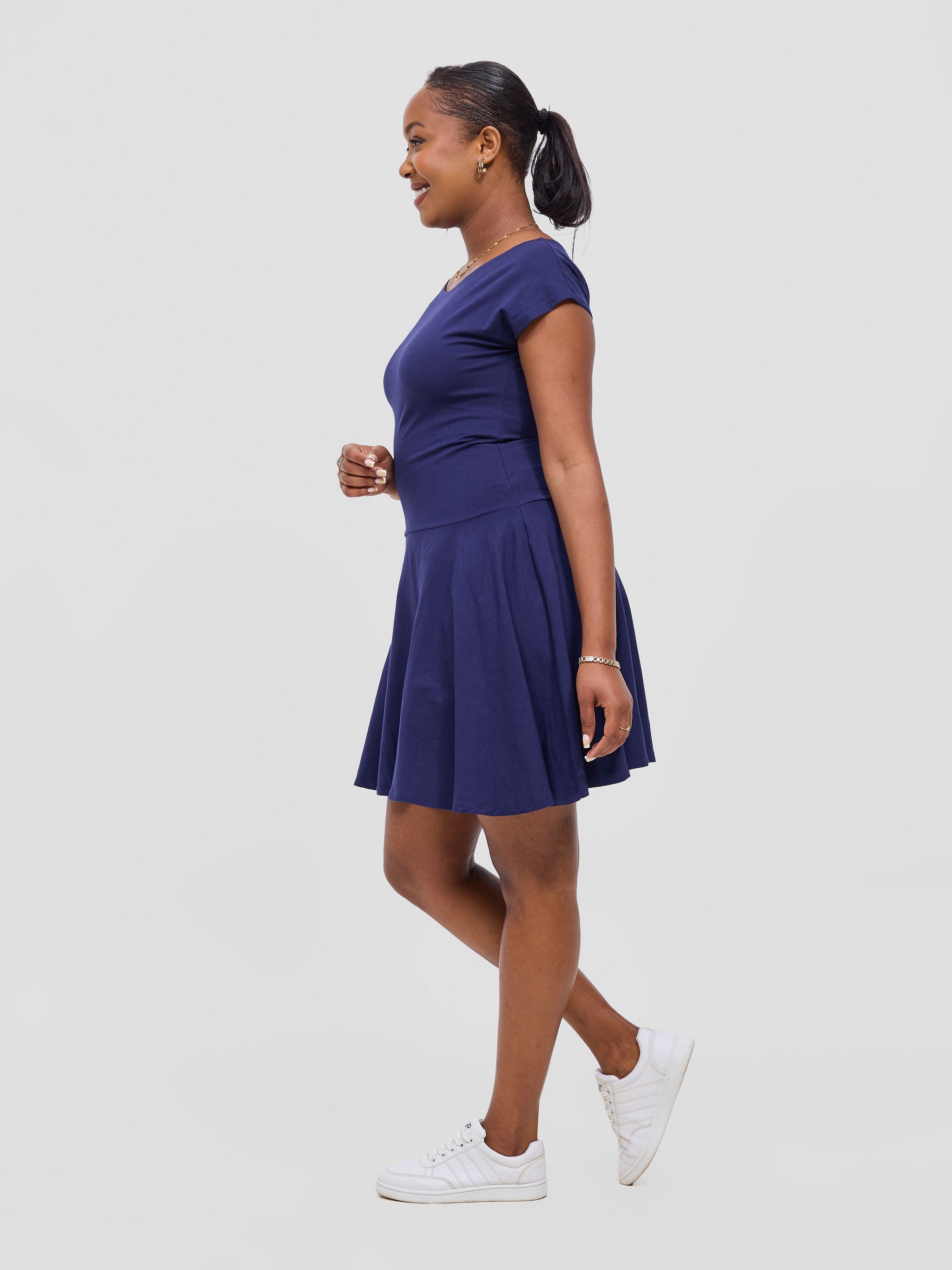 Vivo Mandla Round Neck Drop Shoulder Dress - Navy