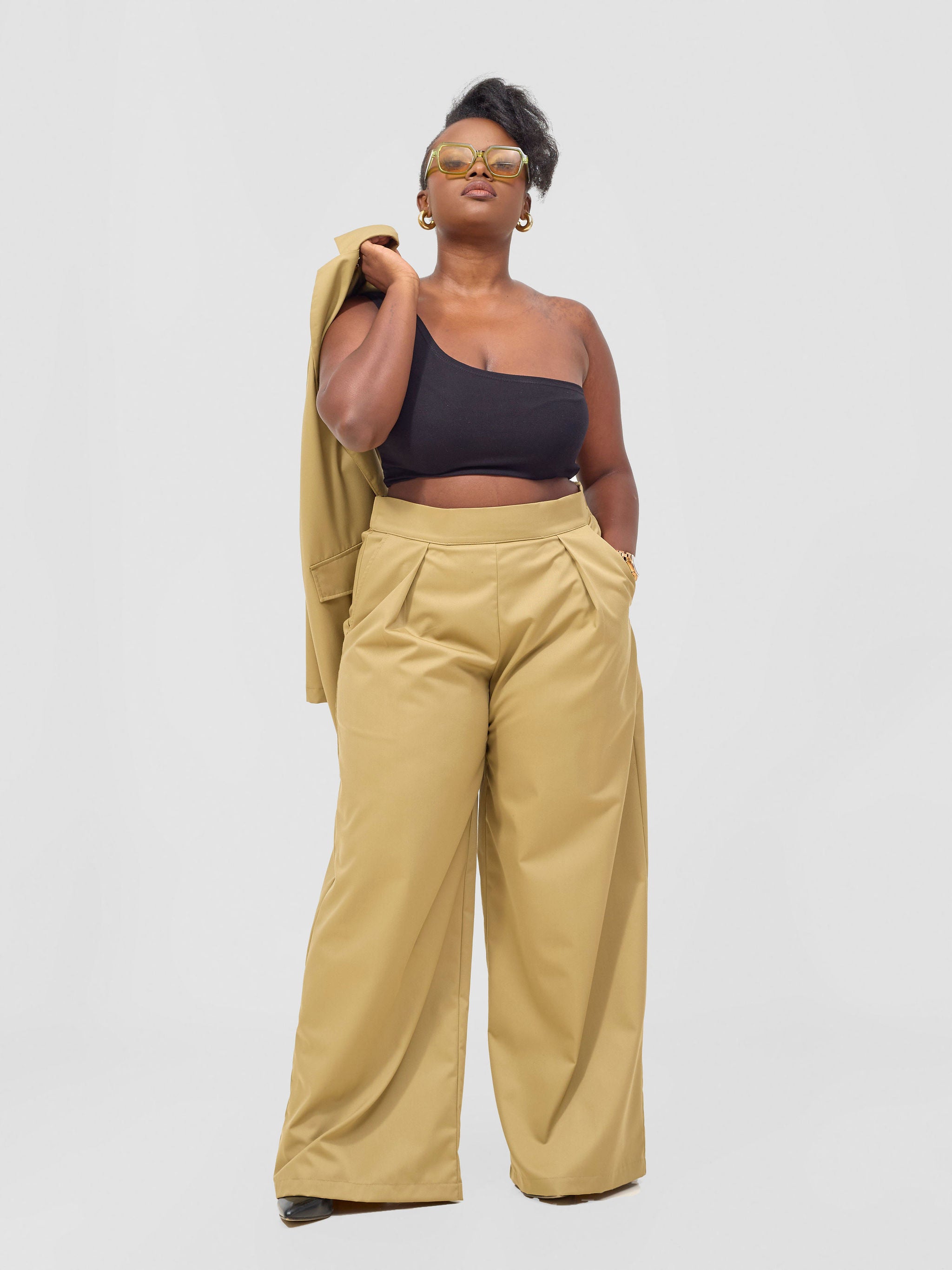 Zoya Kyro Straight Leg Pants - Beige