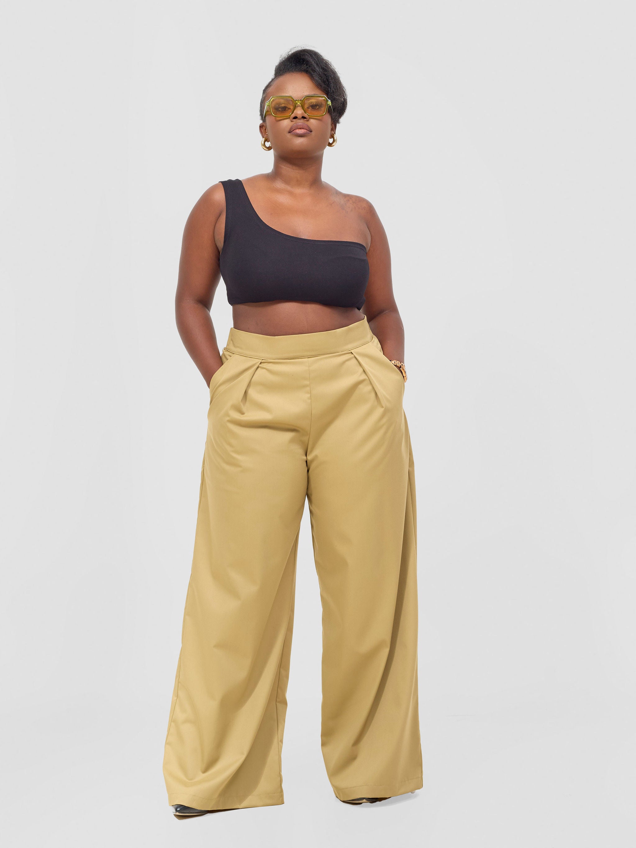 Zoya Kyro Straight Leg Pants - Beige