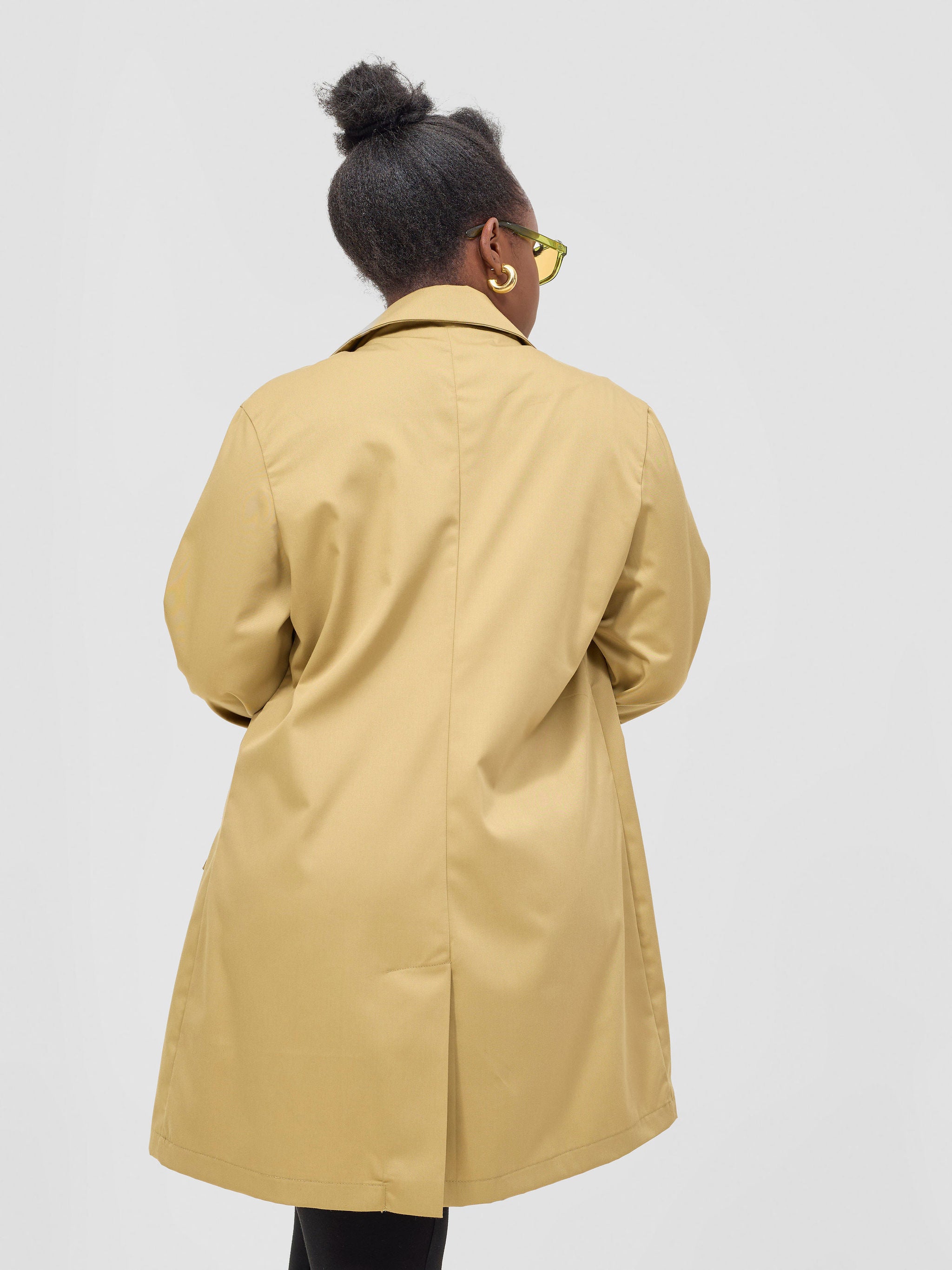 Zoya Kyro Women's Oversized Blazer - Beige