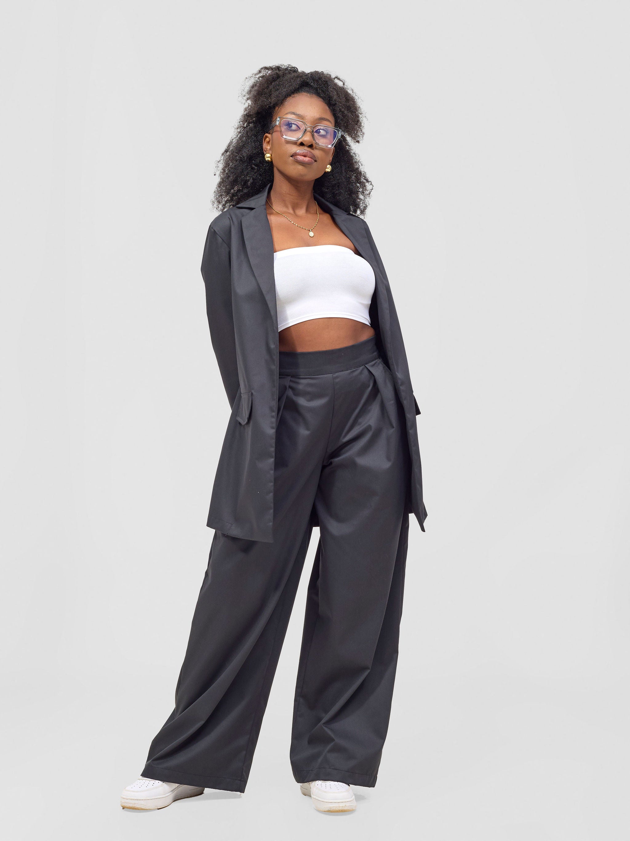 Zoya Kyro Straight Leg Pants - Black