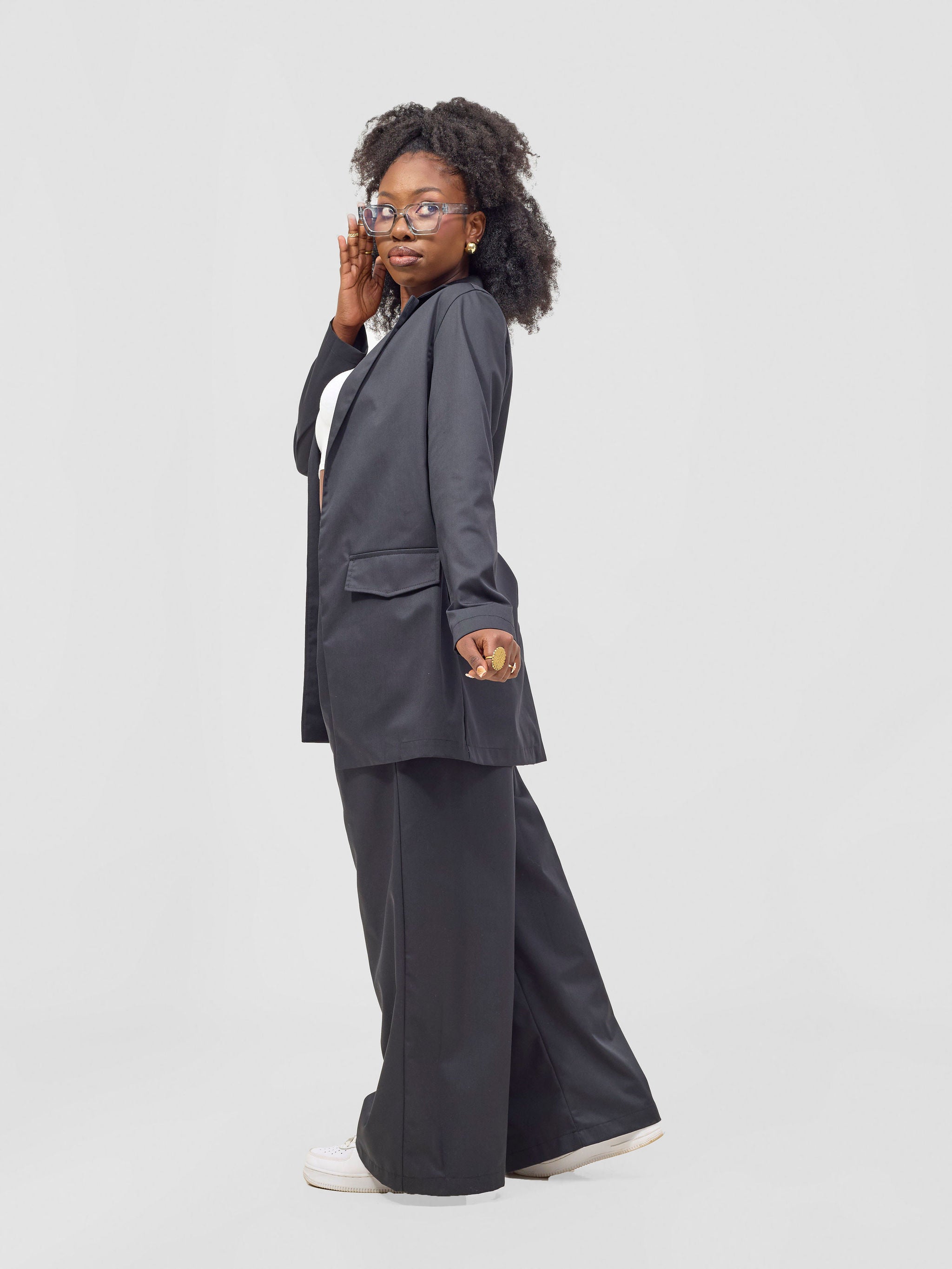 Zoya Kyro Straight Leg Pants - Black