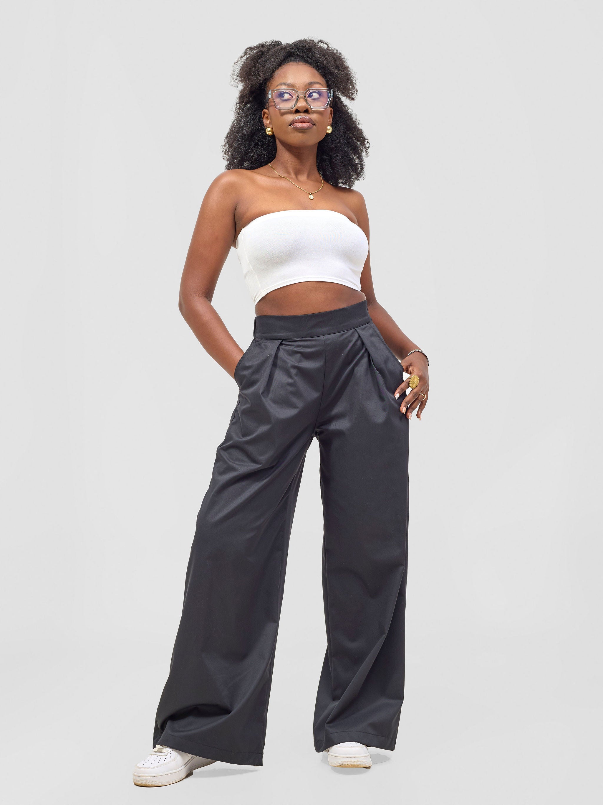 Zoya Kyro Straight Leg Pants - Black