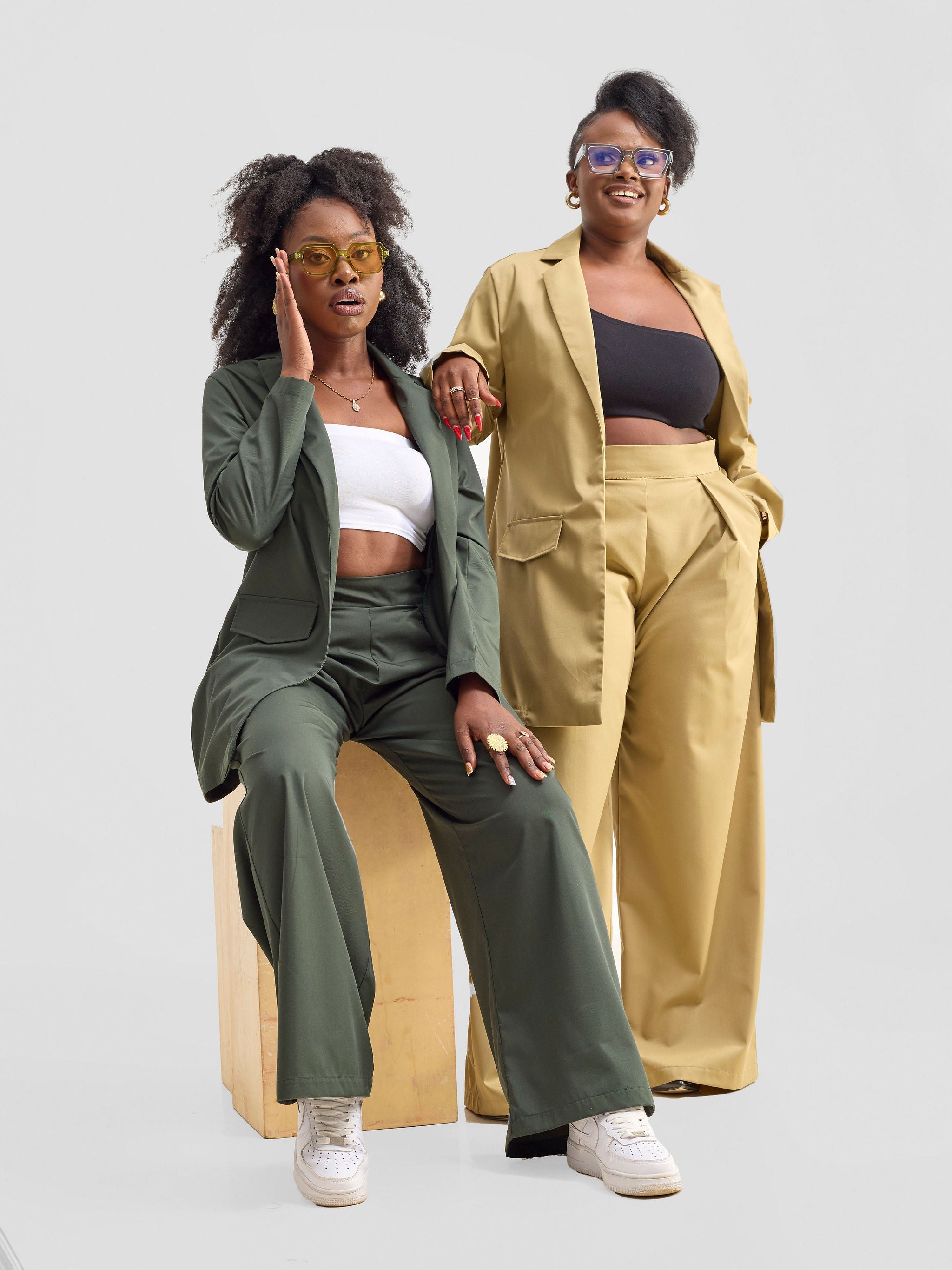 Zoya Kyro Straight Leg Pants - Beige