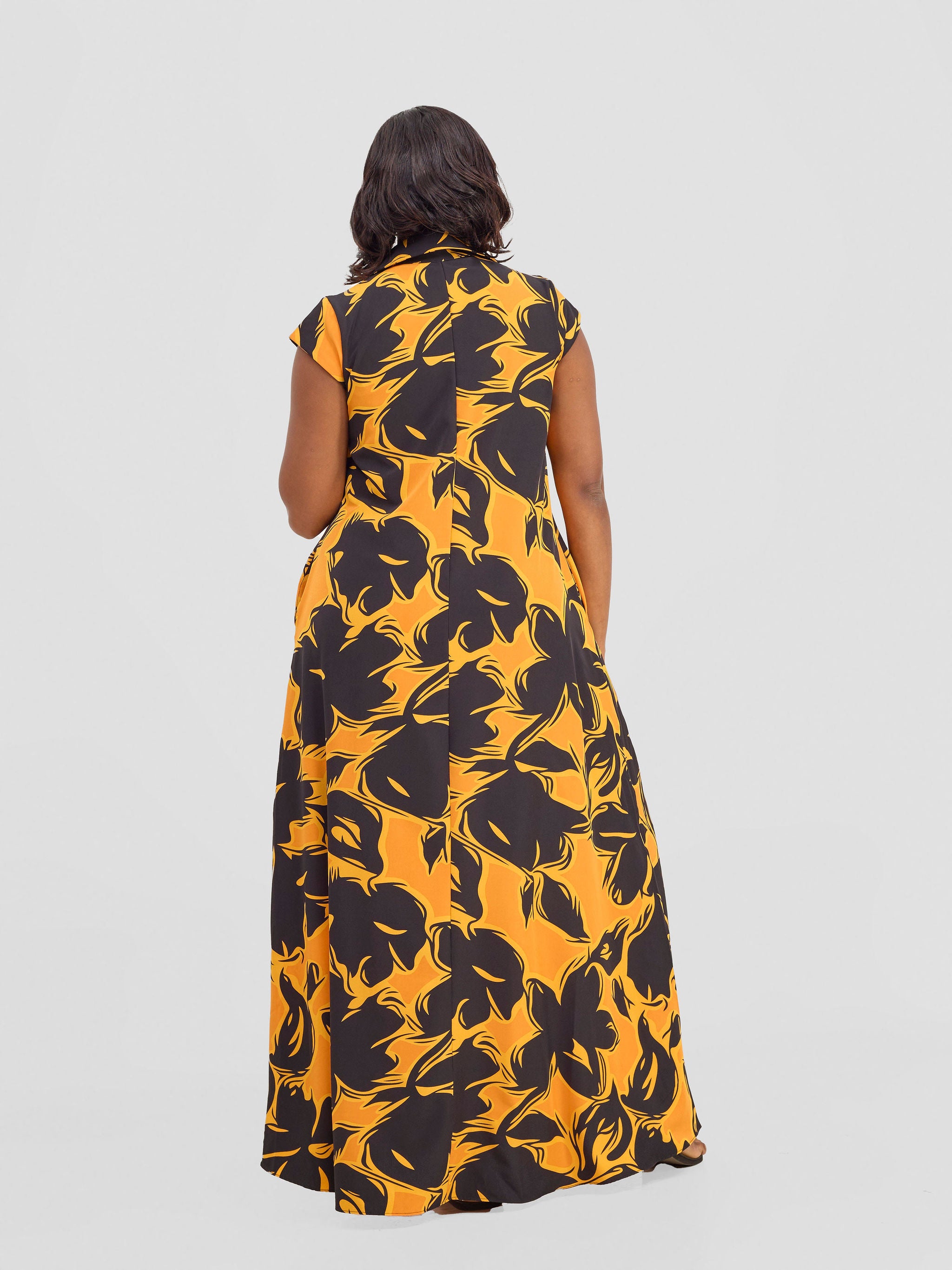 Vivo Zuri Cap Sleeved Maxi Dress - Black / Orange Uri Print