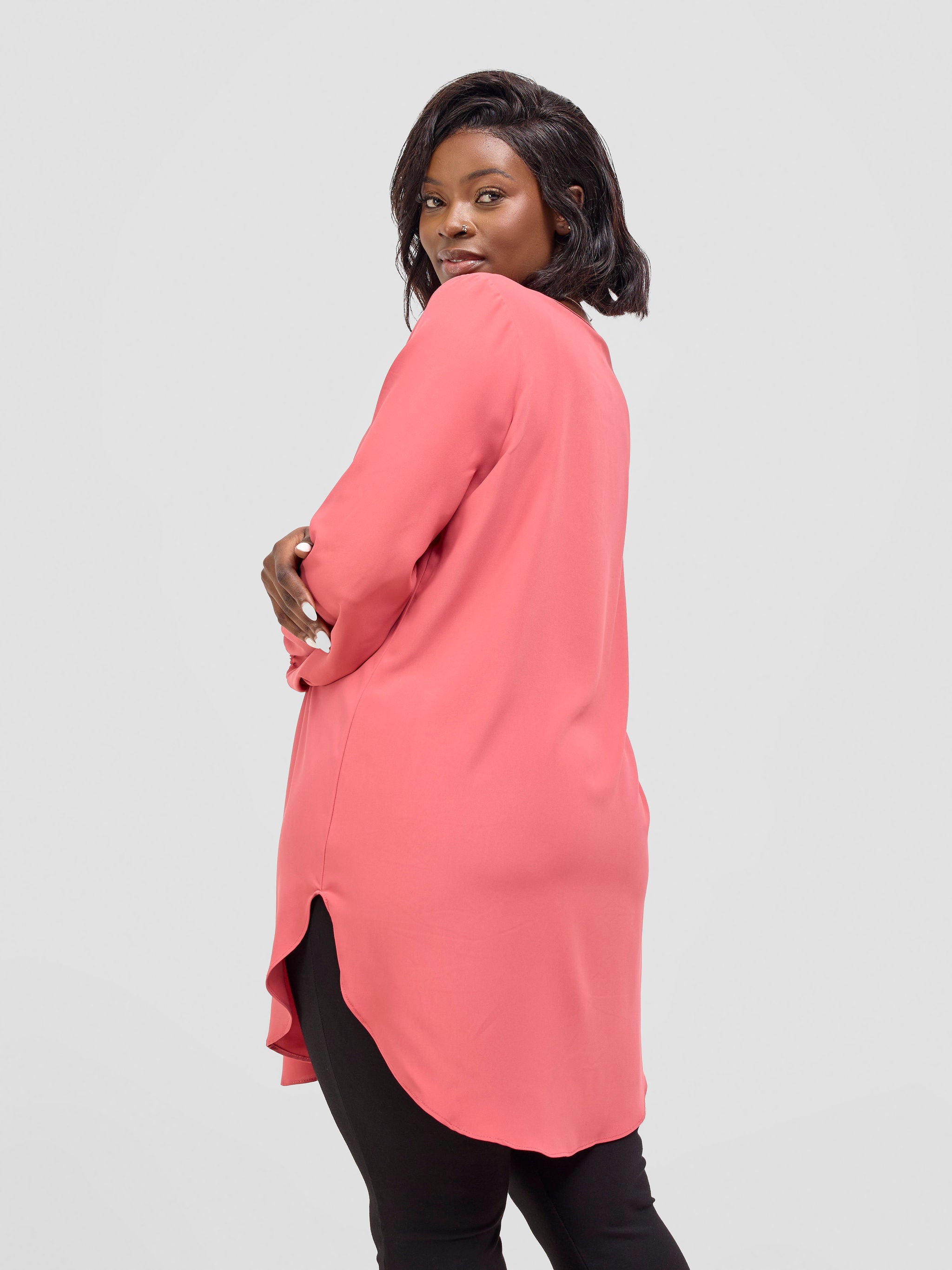 Vivo Basic Tsavo Scalloped Chiffon Top - Coral