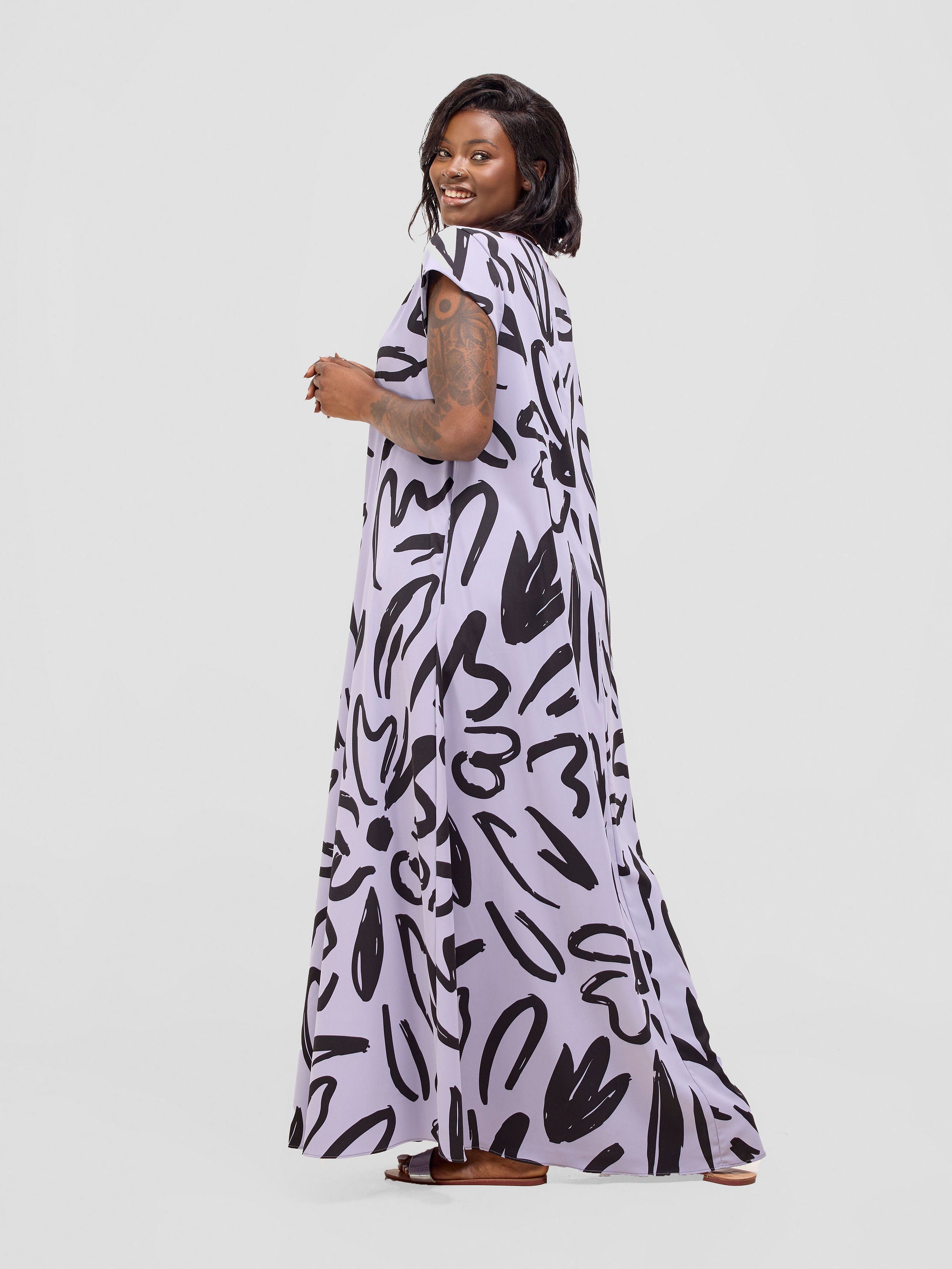 Vivo Zola V Neck Cap Sleeve Maxi Dress - Light lilac / Black Hesi Print