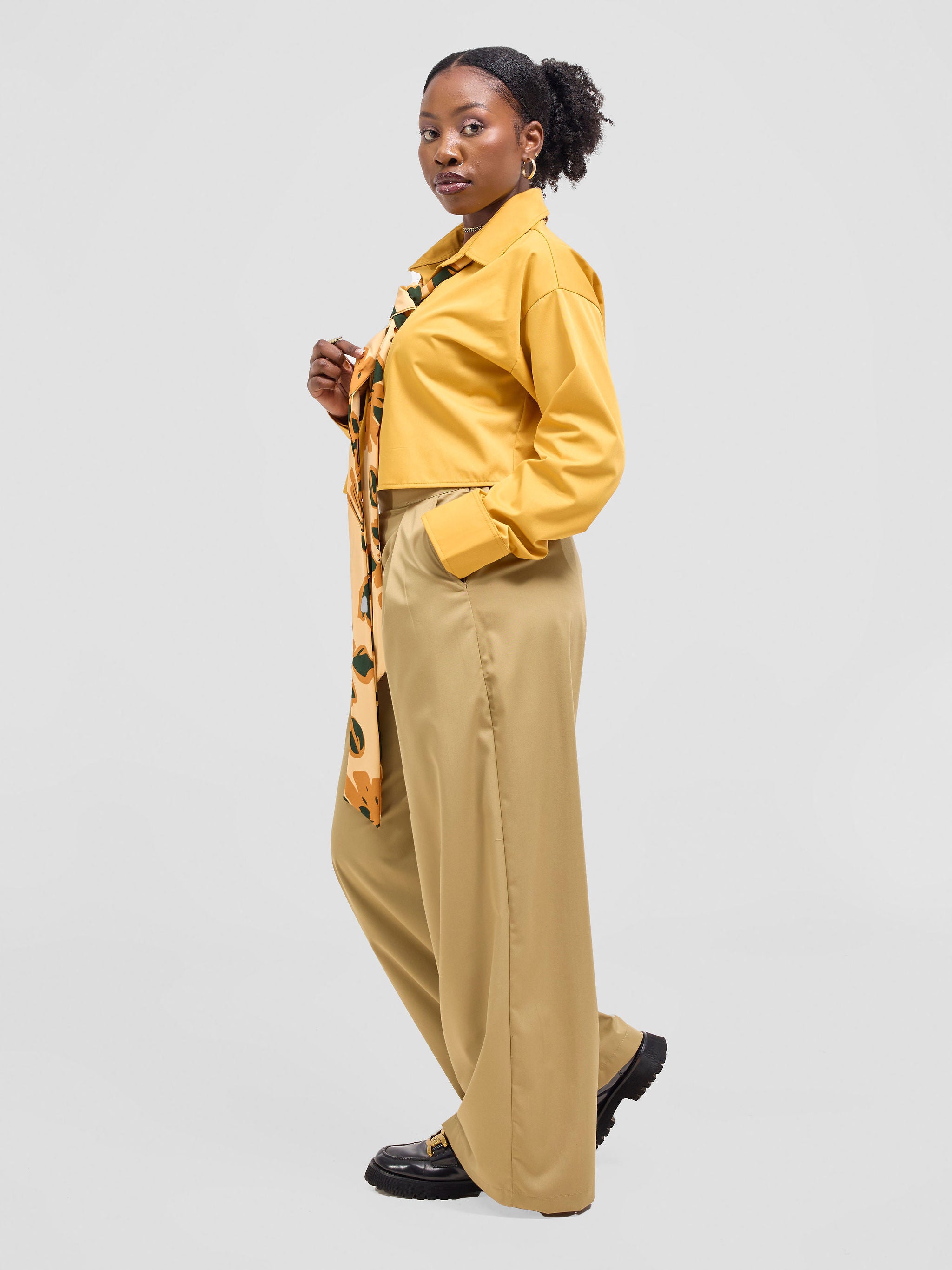 Zoya Kyro Cropped Shirt - Mustard