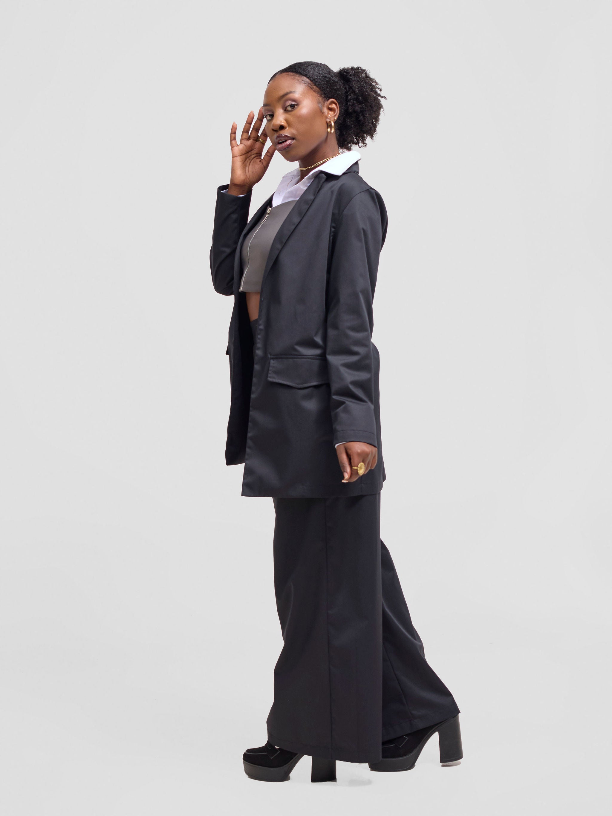 Zoya Kyro Women's Oversized Blazer - Black