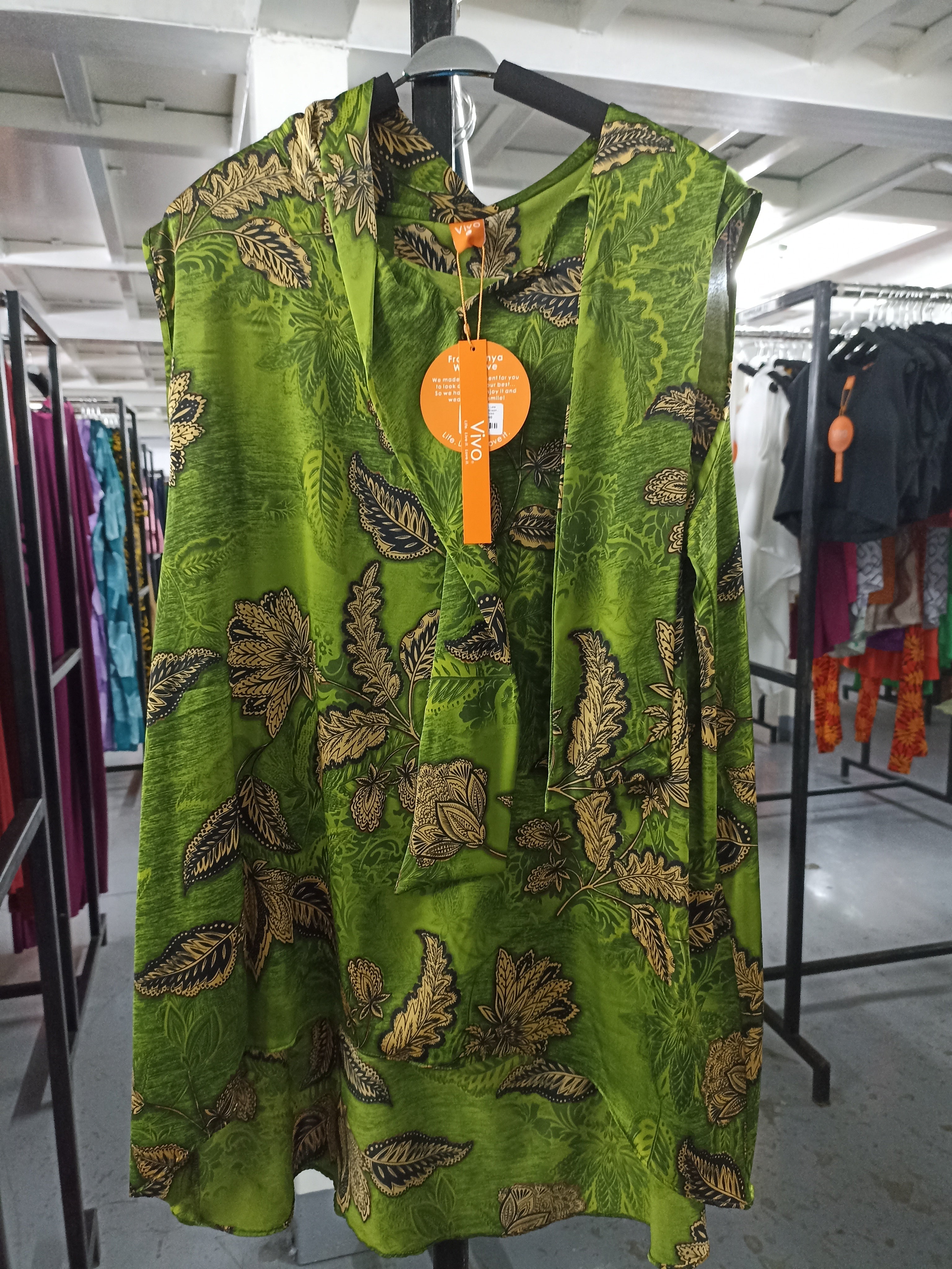 Vivo Bissa High Low Sleeveless Top - Green / Taupe Floral Print
