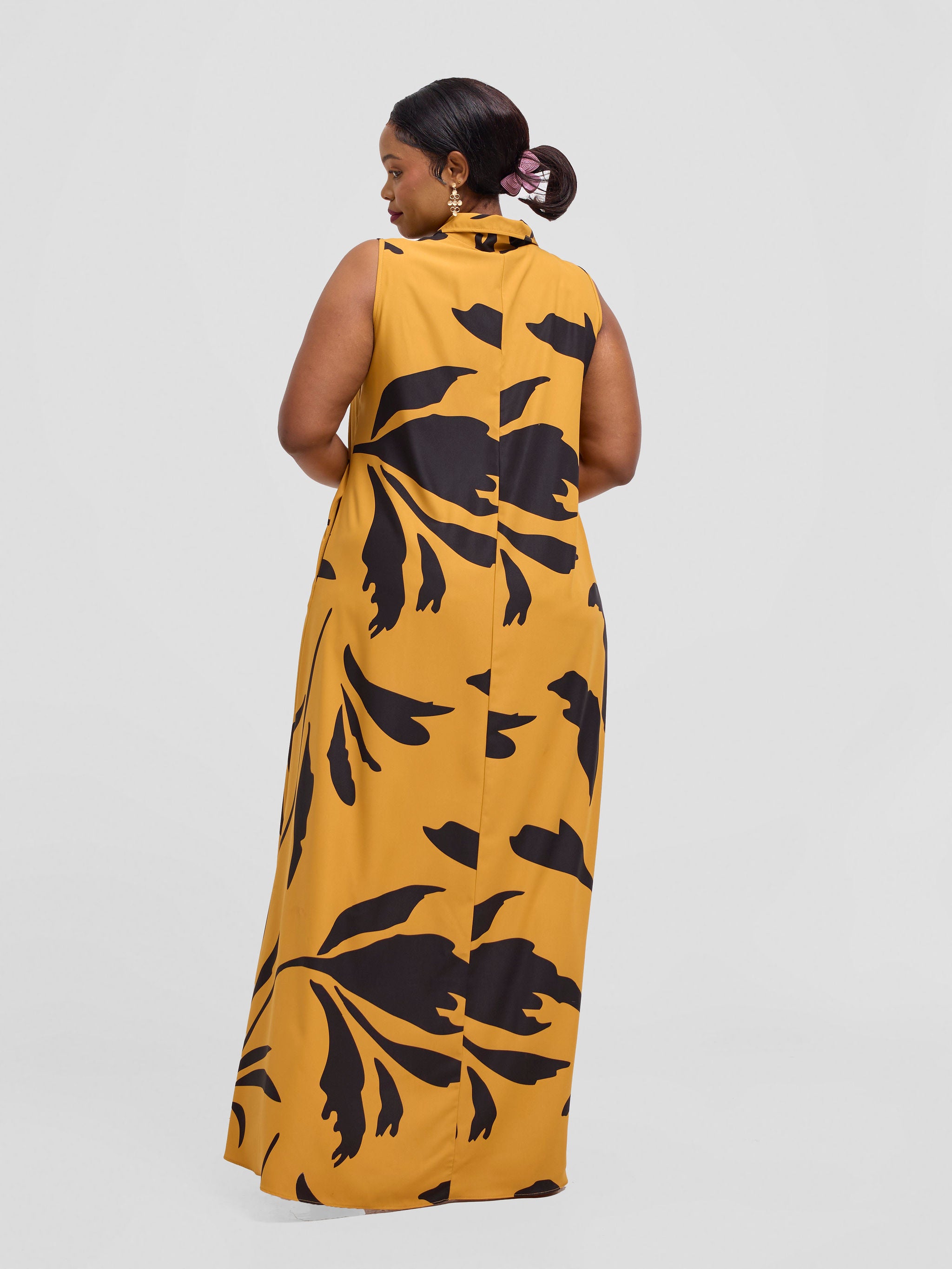 Vivo Asha Sleeveless Maxi Dress - Mustard / Black Robe Print