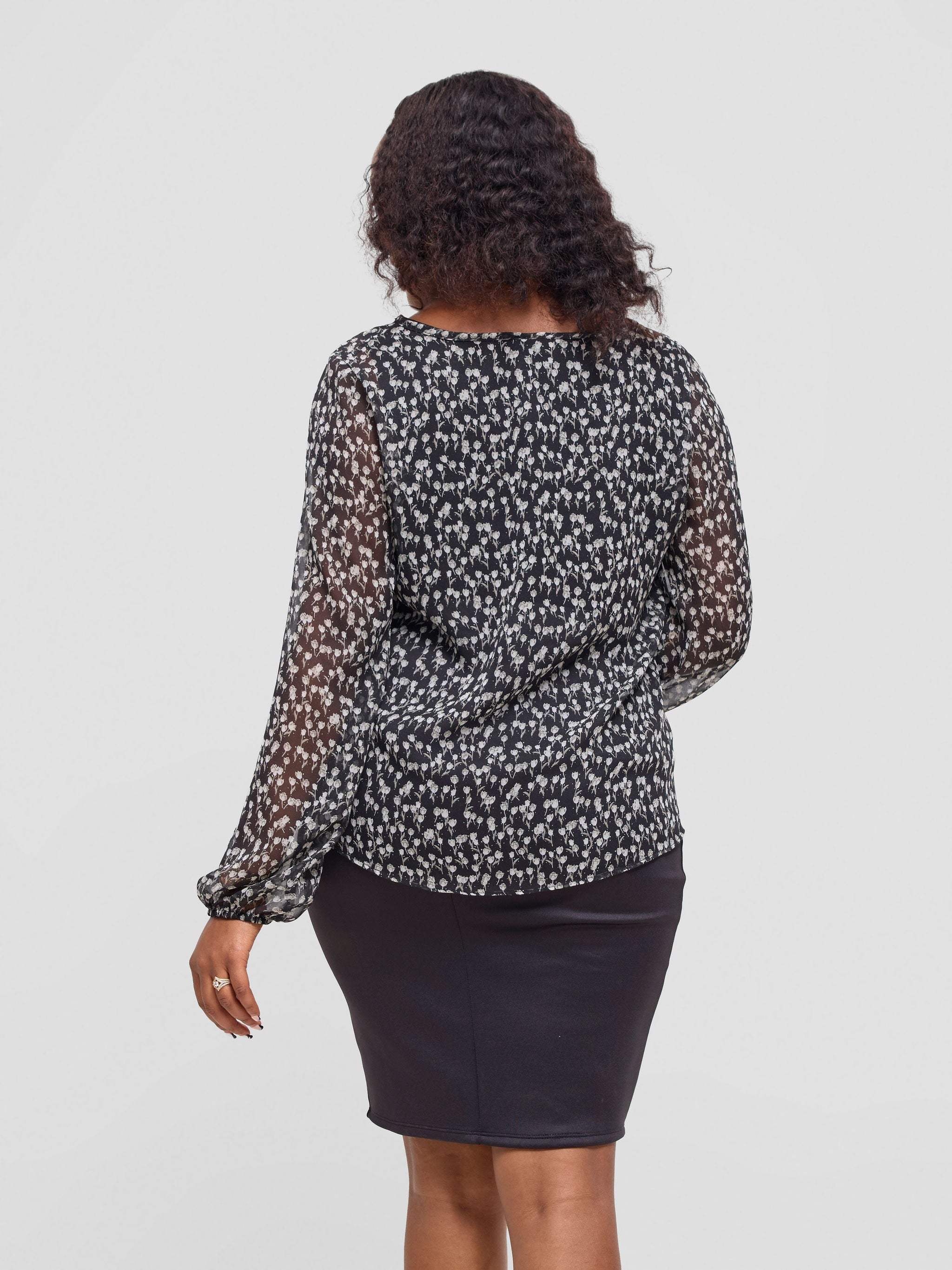 Vivo Sierra Bishop Sleeve Top - Black / Grey Lipi Print