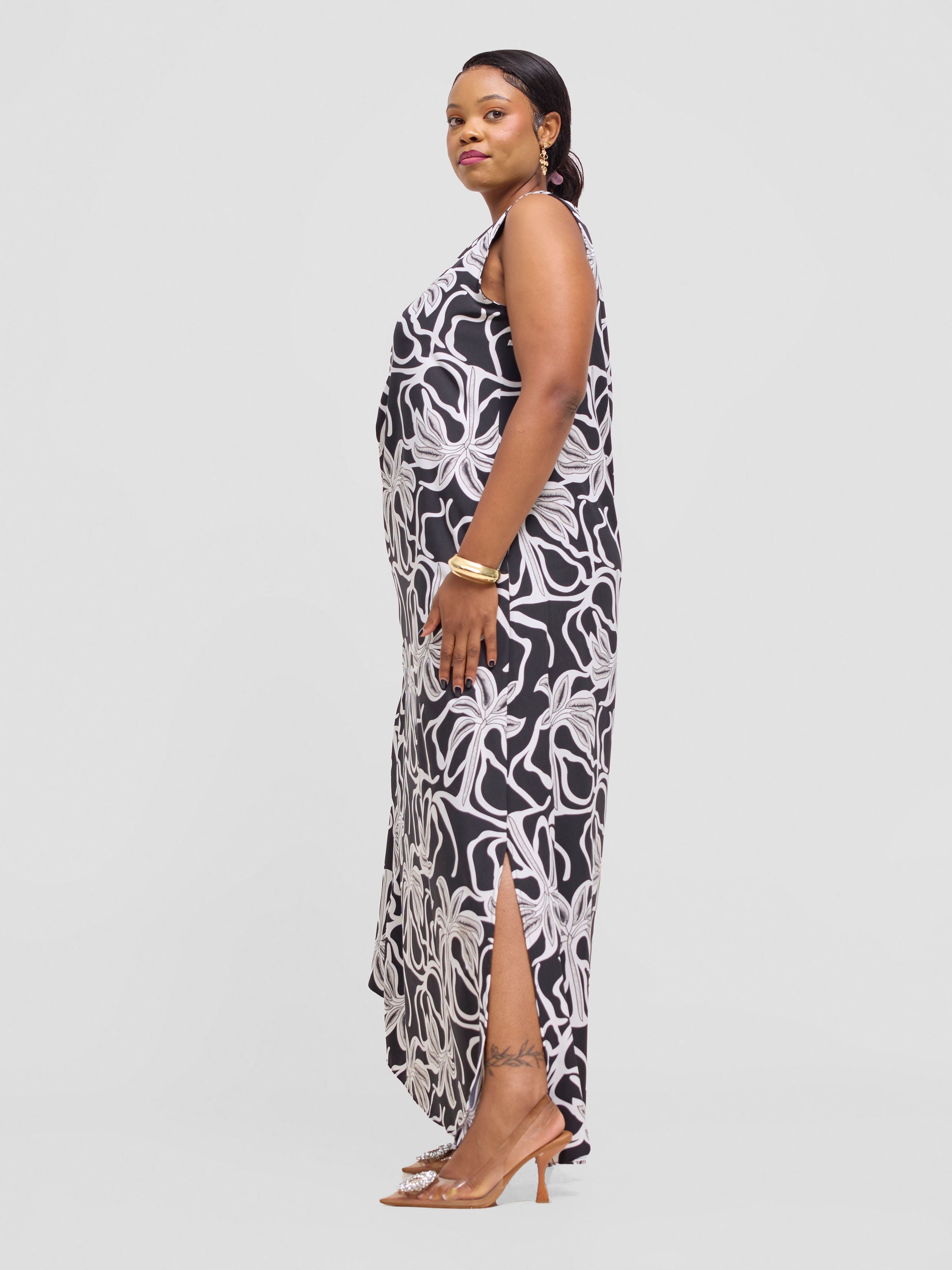Vivo Ava Front Pleat Maxi Dress - Grey / Black Ala Print