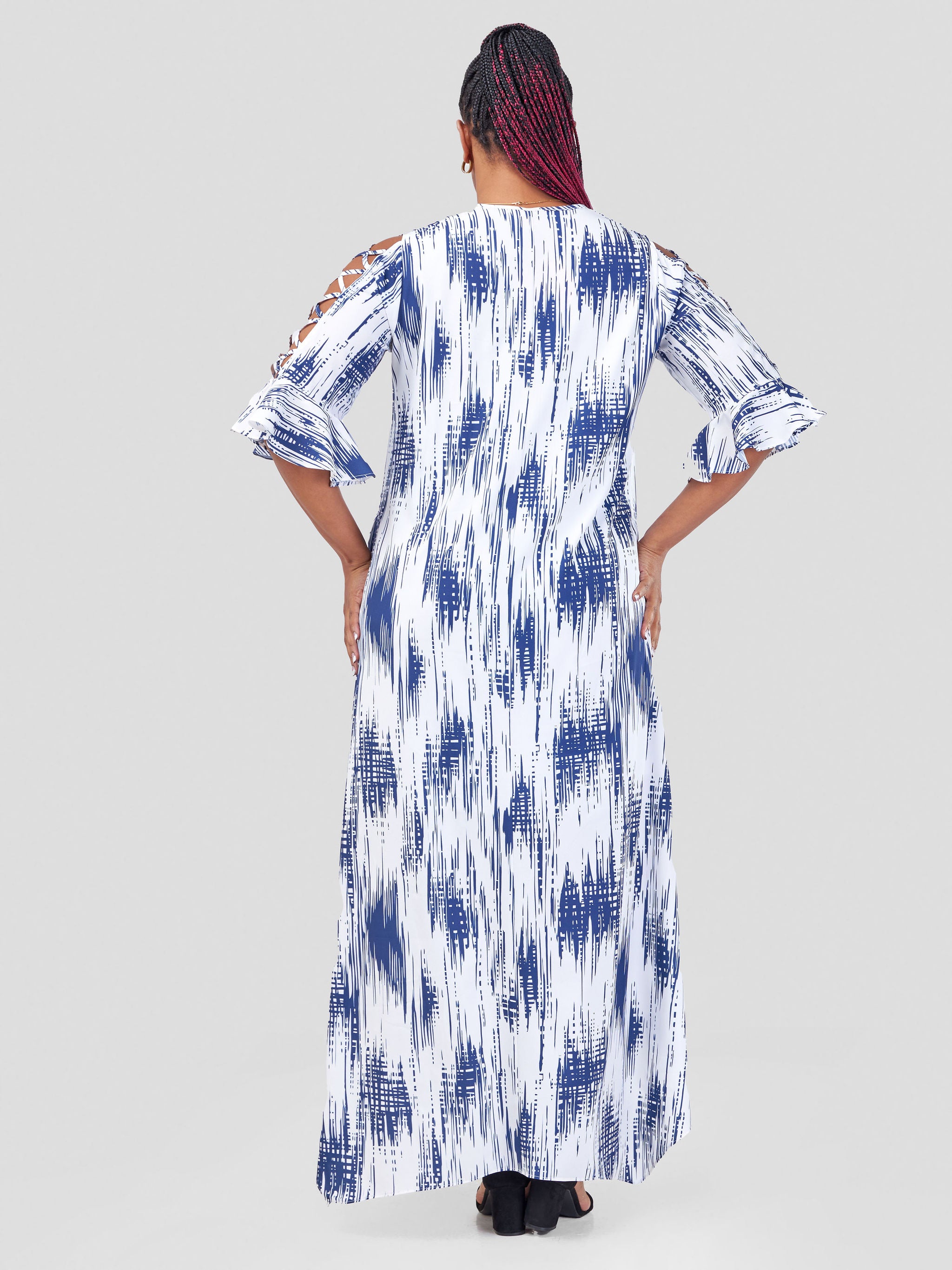Vivo Dali 3/4 Cut Out Sleeve Maxi Dress - Navy / White Ikat Print