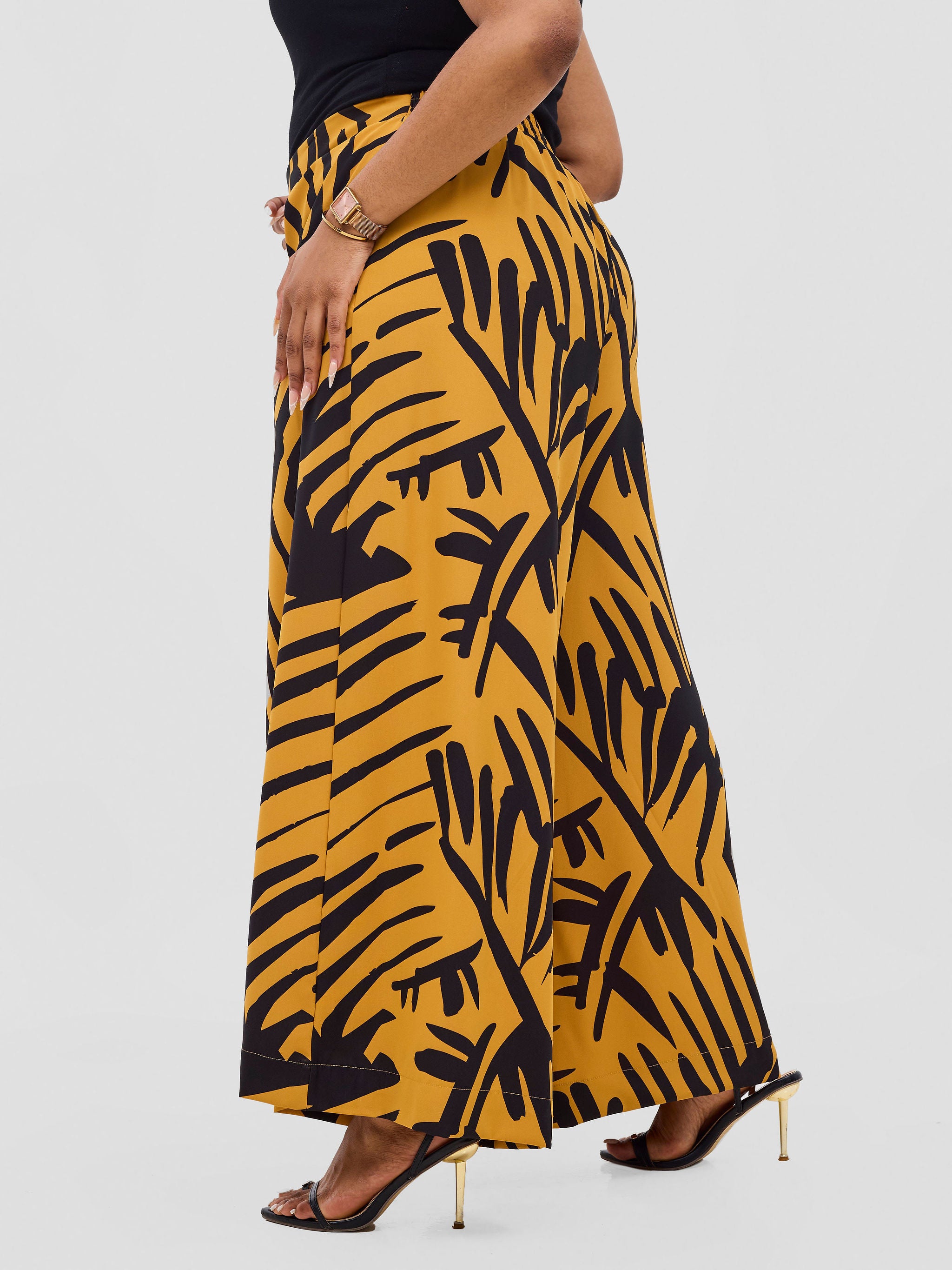 Vivo Ayla Crepe Pants - Mustard / Black Lala Print