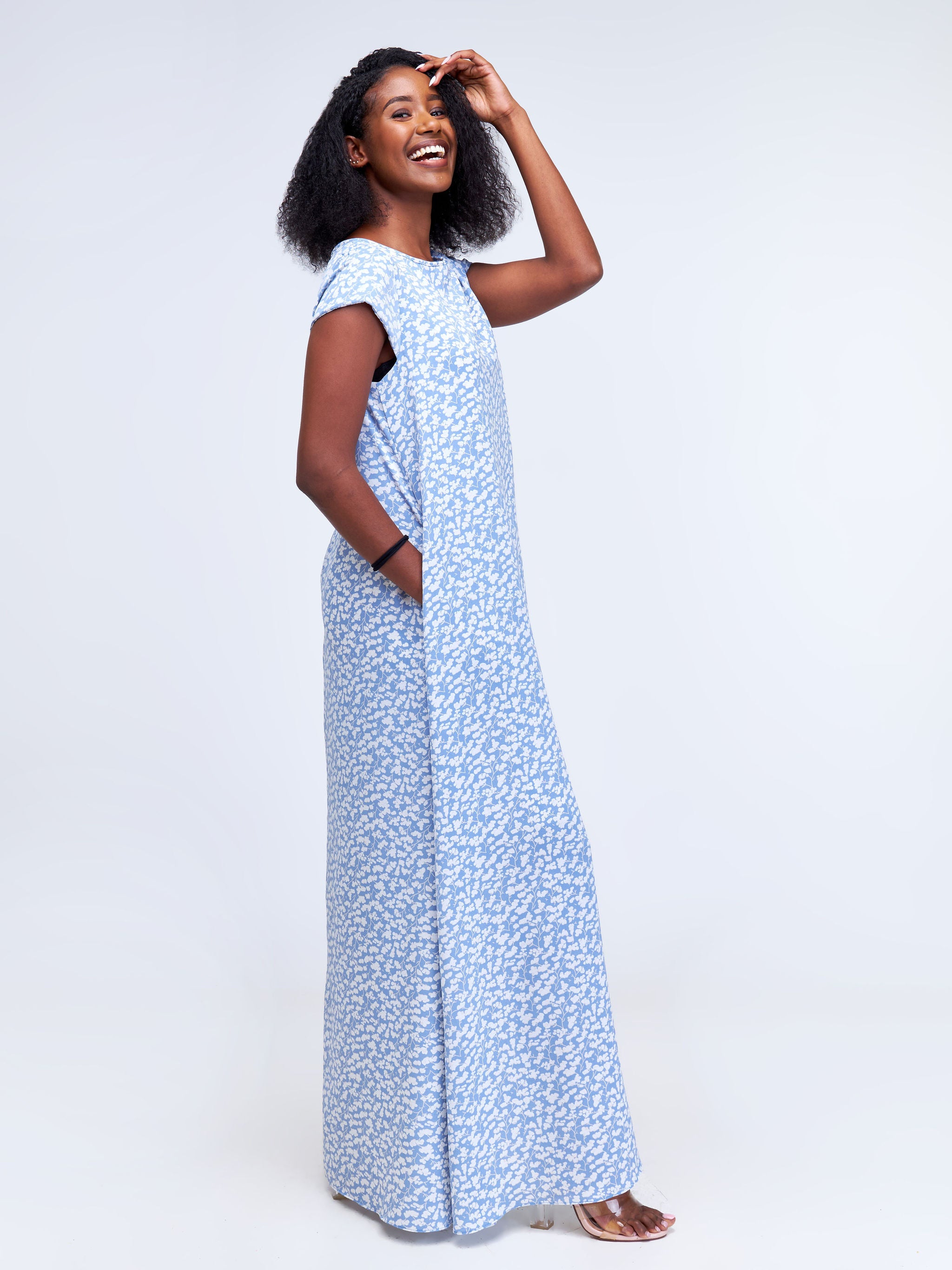 Vivo Basic Cap Sleeved Tent Maxi Dress - White / Light Blue Floral Print
