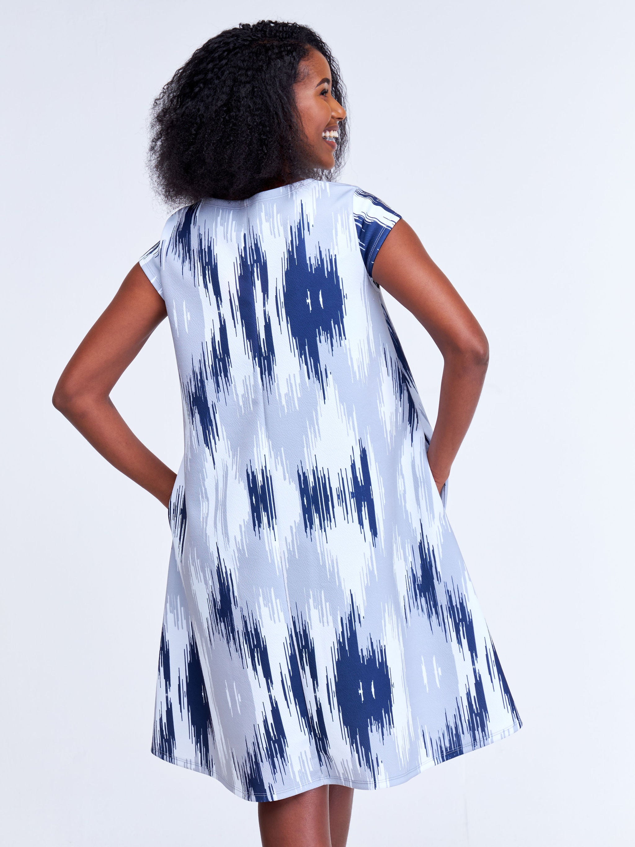 Vivo Hema Cap Sleeve Tent Knee Length Dress - Navy Blue / Grey Abstact Print
