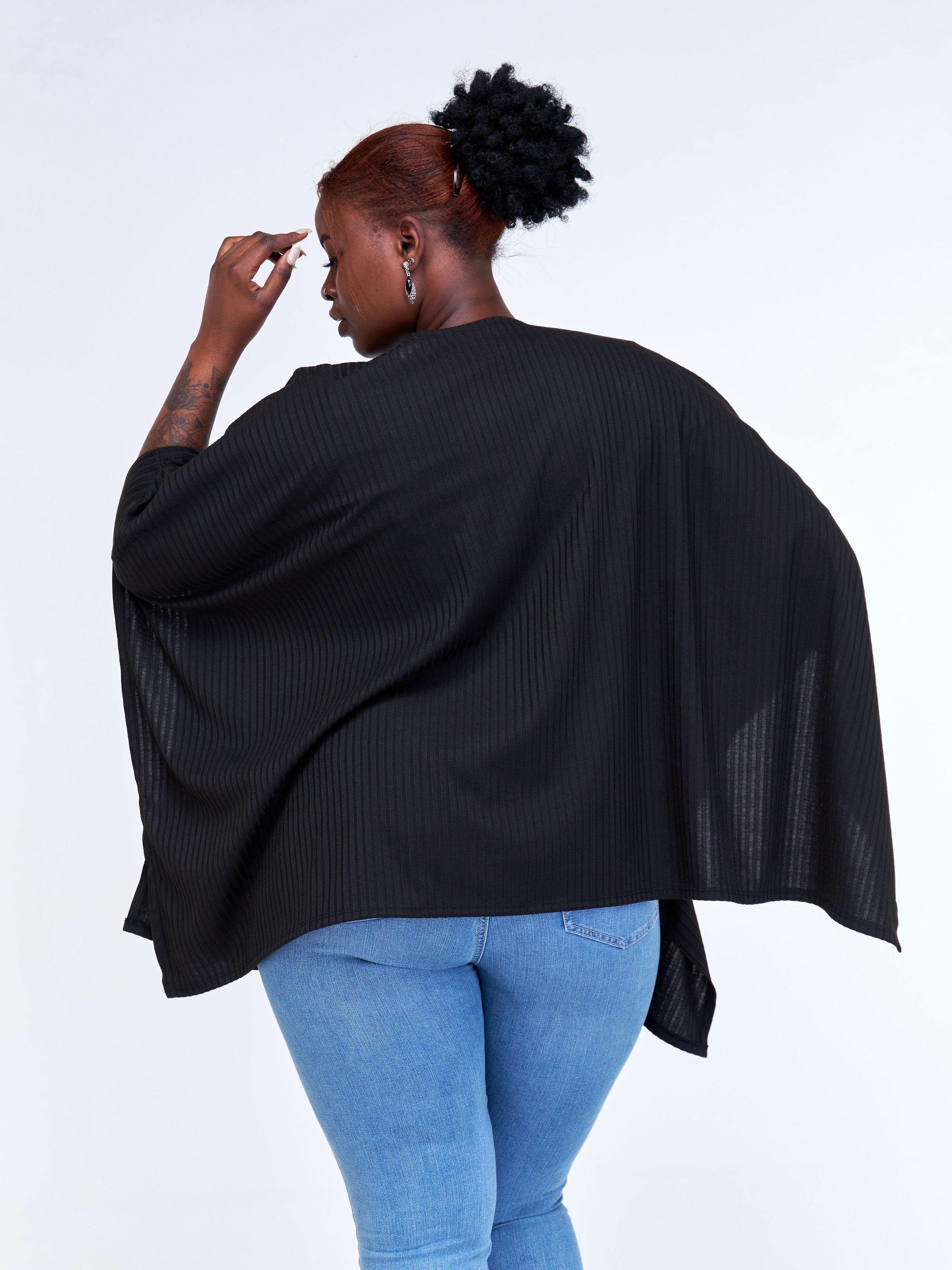 Vivo Basic Ribbed Poncho - Black