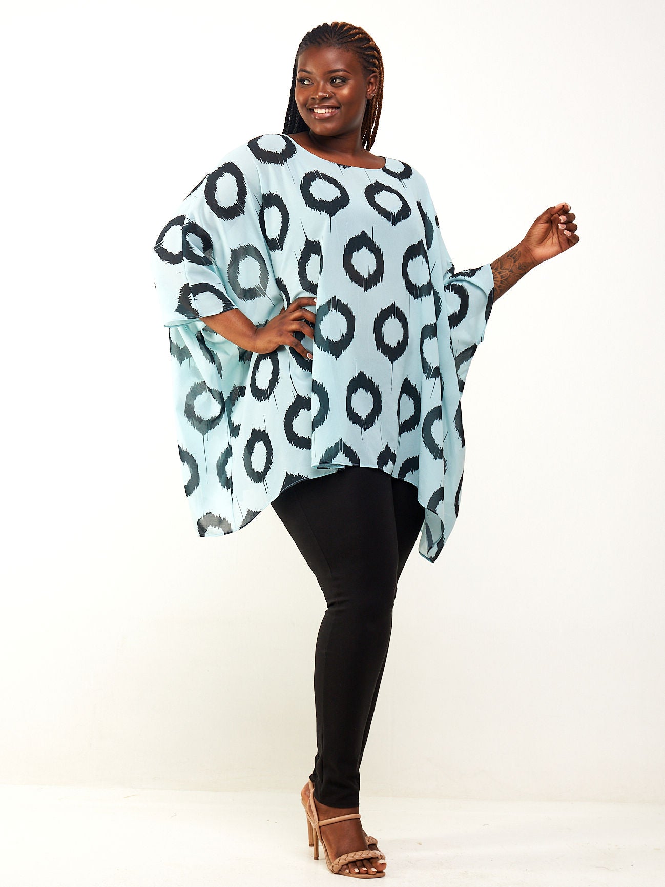 Vivo Basic Liv Chiffon Top - Blue / Black Abstract Print