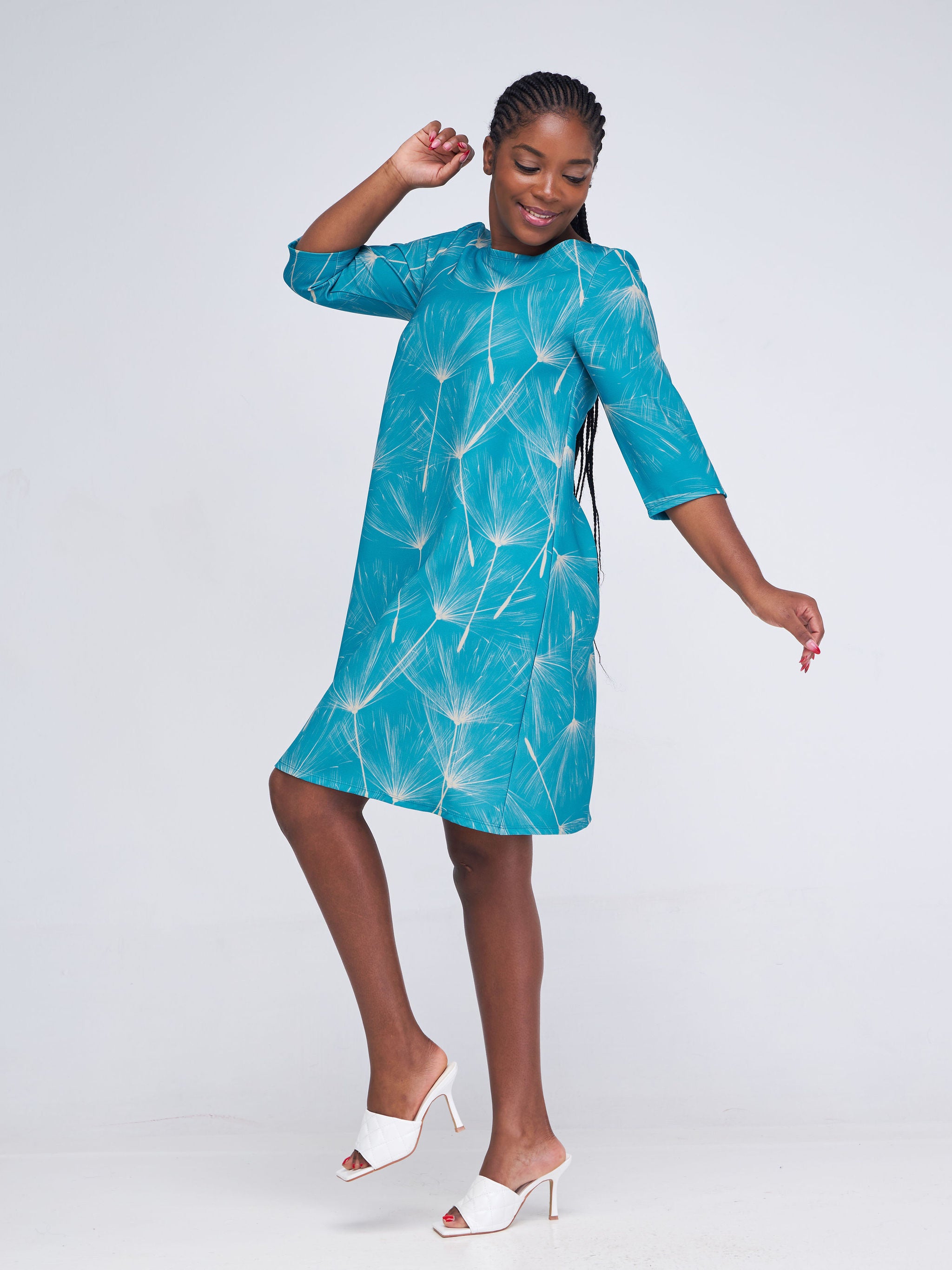 Vivo Basic 3/4 Sleeve Knee Length Tent Dress - Teal / Taupe Abstract Print