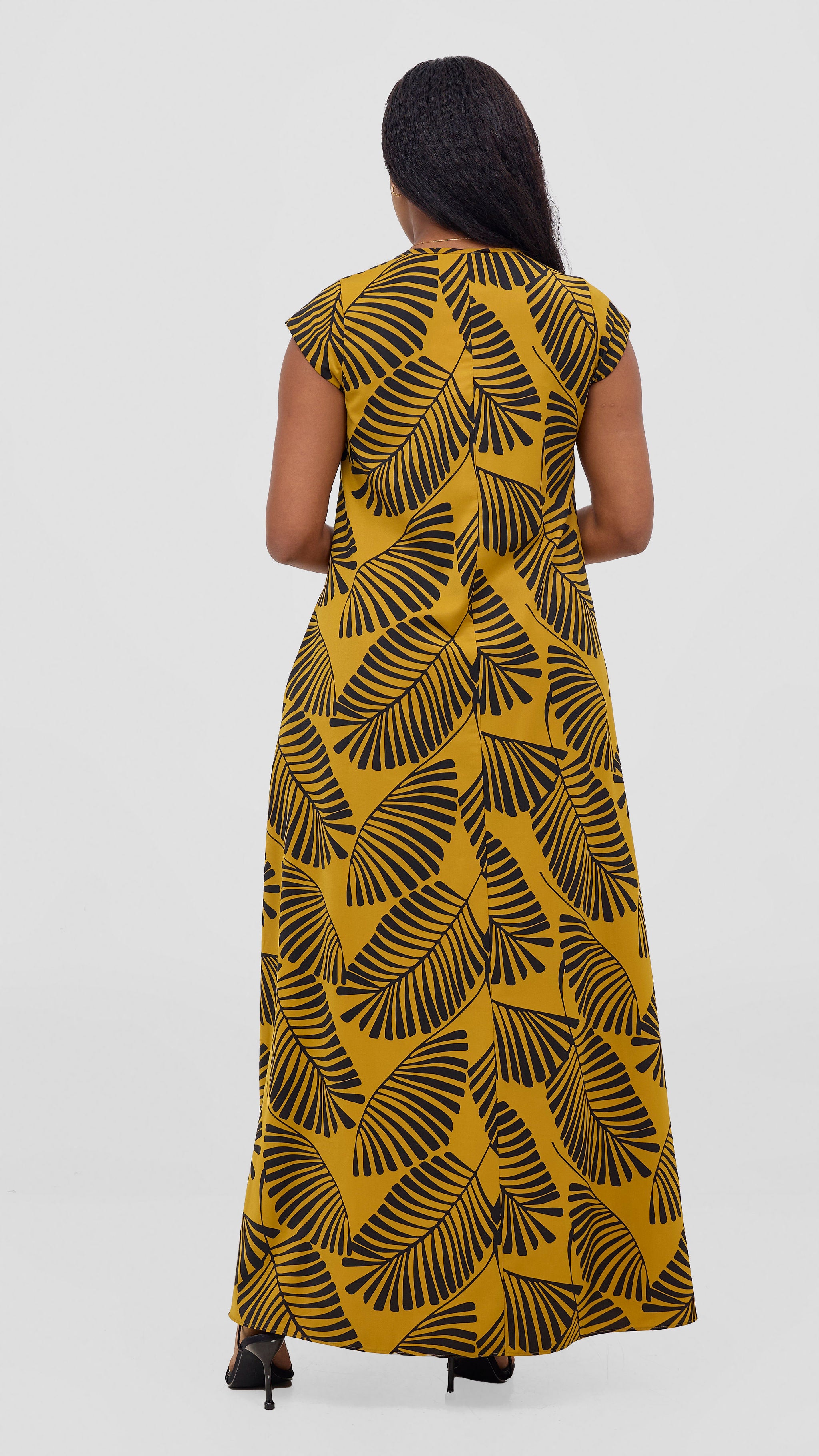 Vivo Zola V Neck Cap Sleeve Maxi Dress - Mustard / Black Emin Print