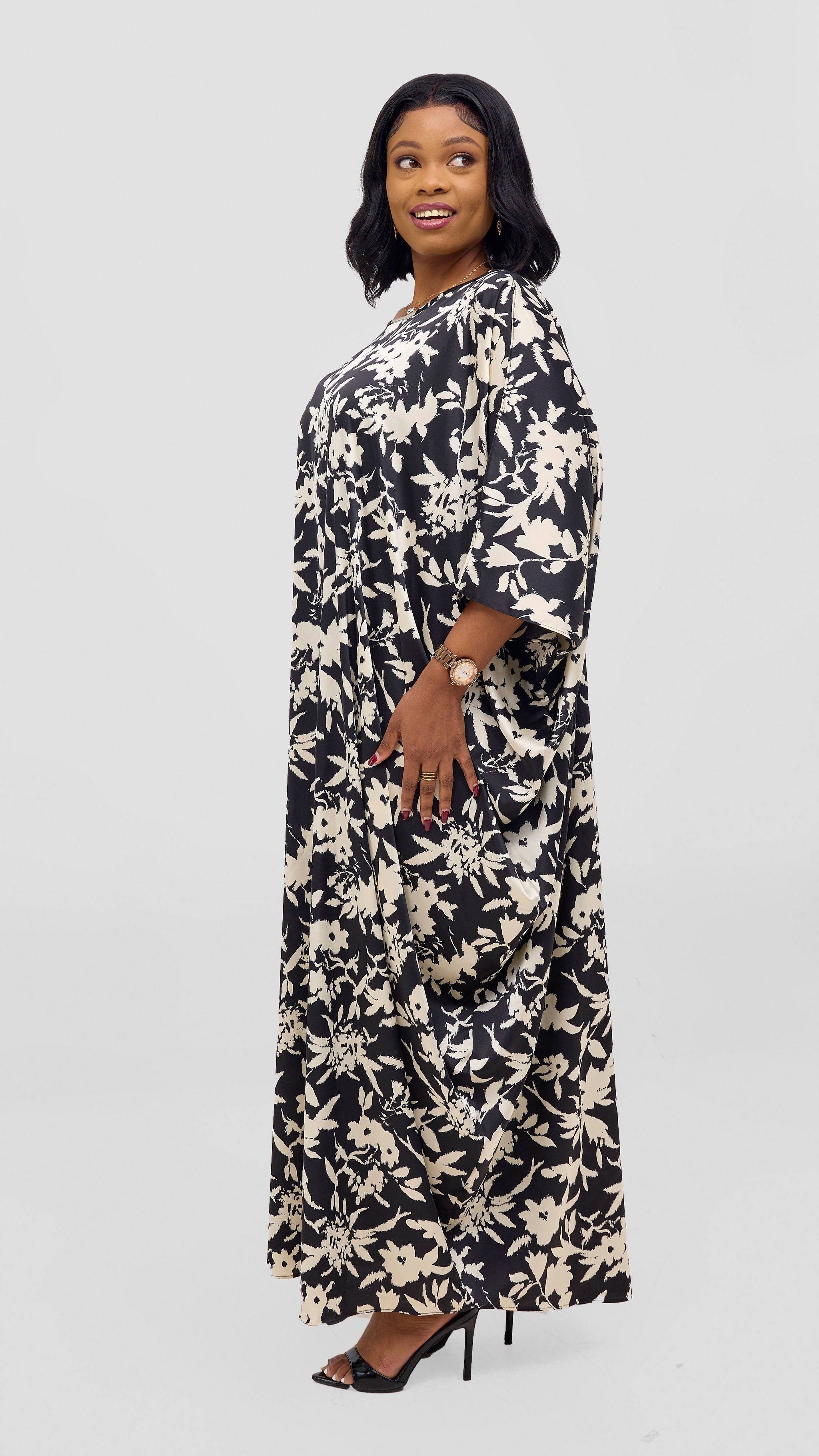 Vivo Lani Maxi Dress -Black / Cream Print