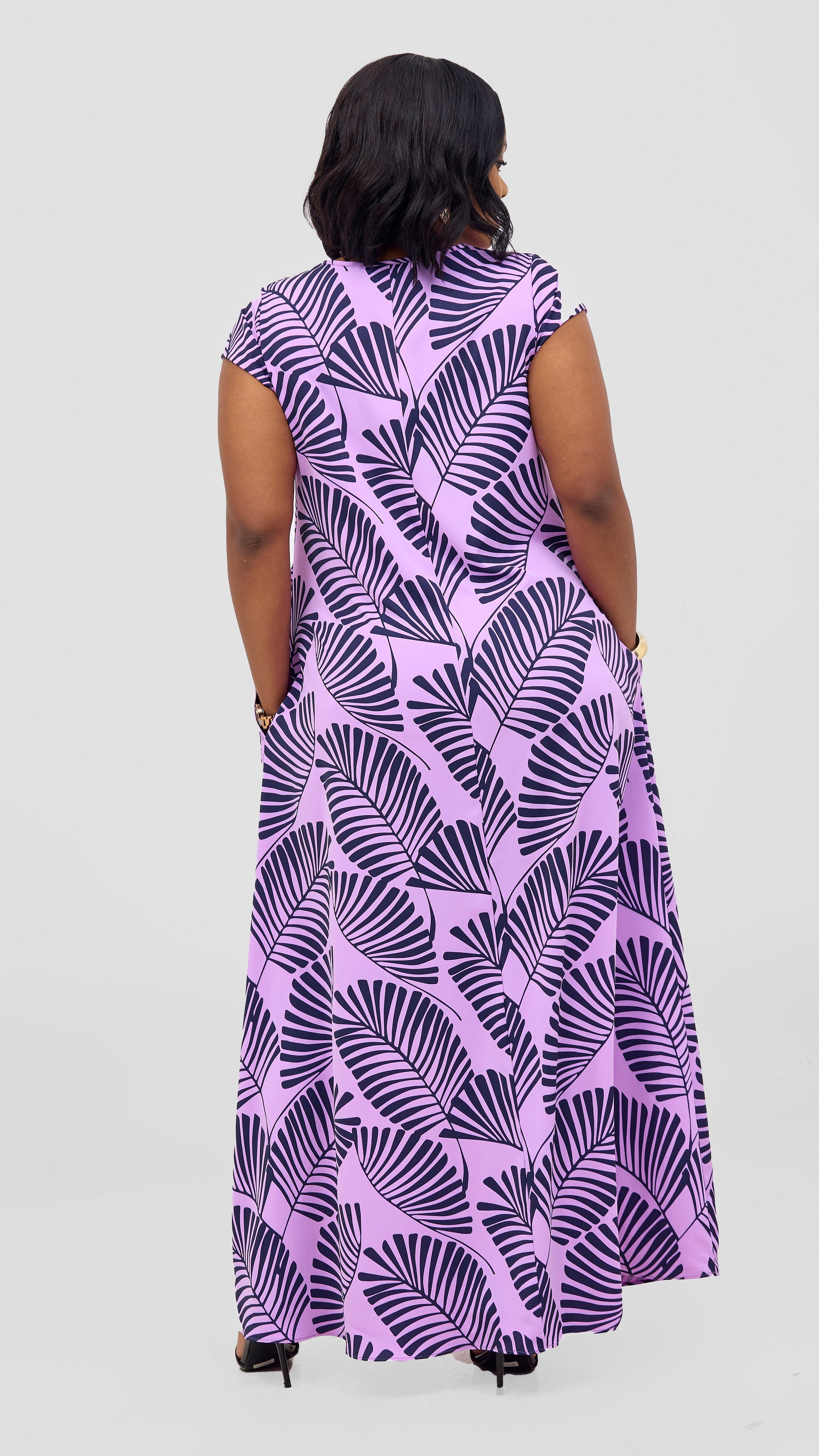 Vivo Zola V Neck Cap Sleeve Maxi Dress - Lilac / Navy Emin Print
