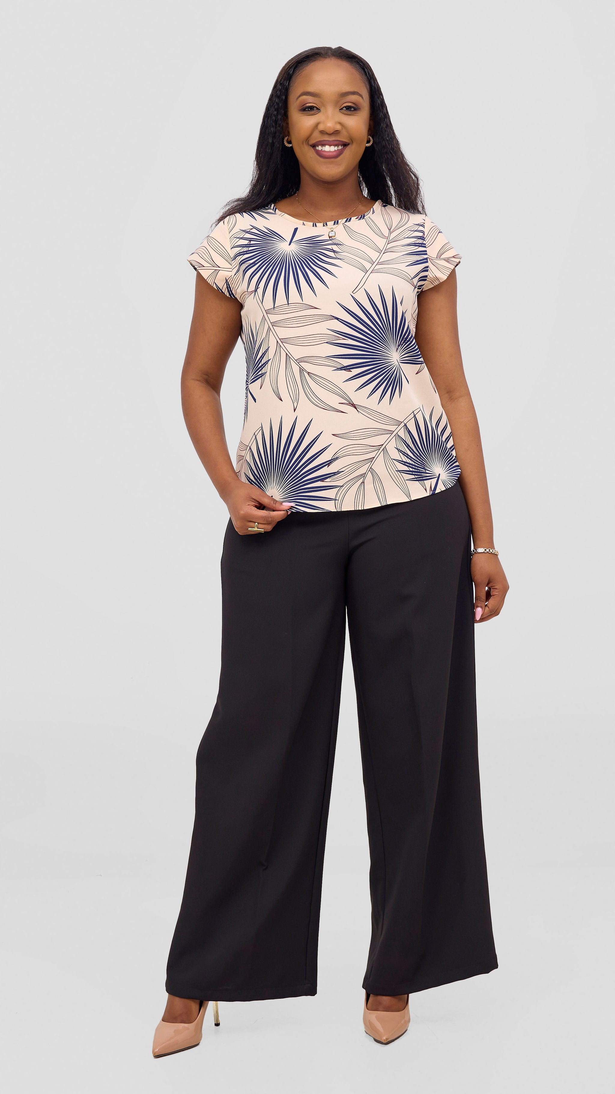 Vivo Basic Crepe Cap Sleeved Top - Peach / Navy Print